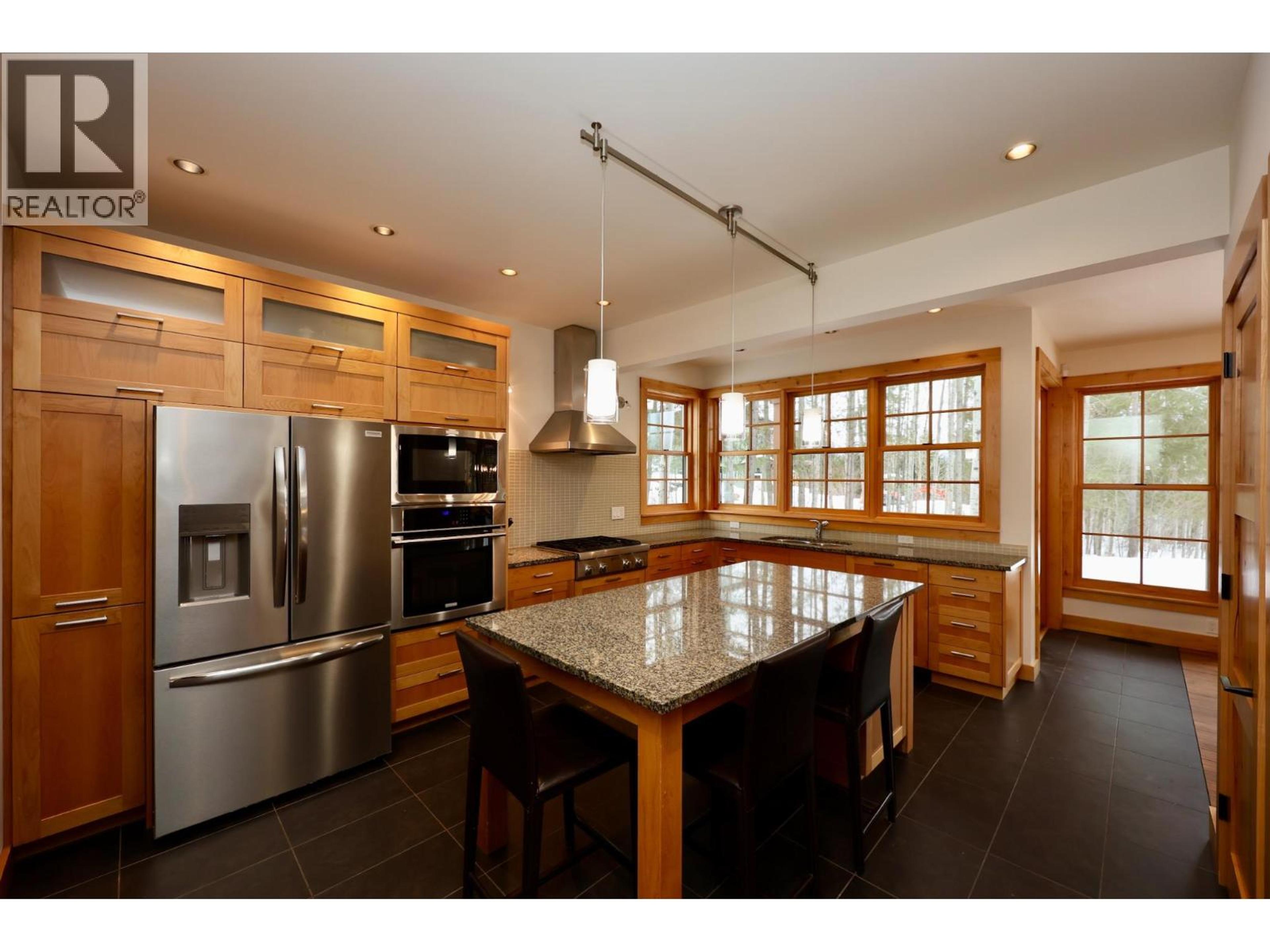 1517 QUARTZ CRESCENT - 21