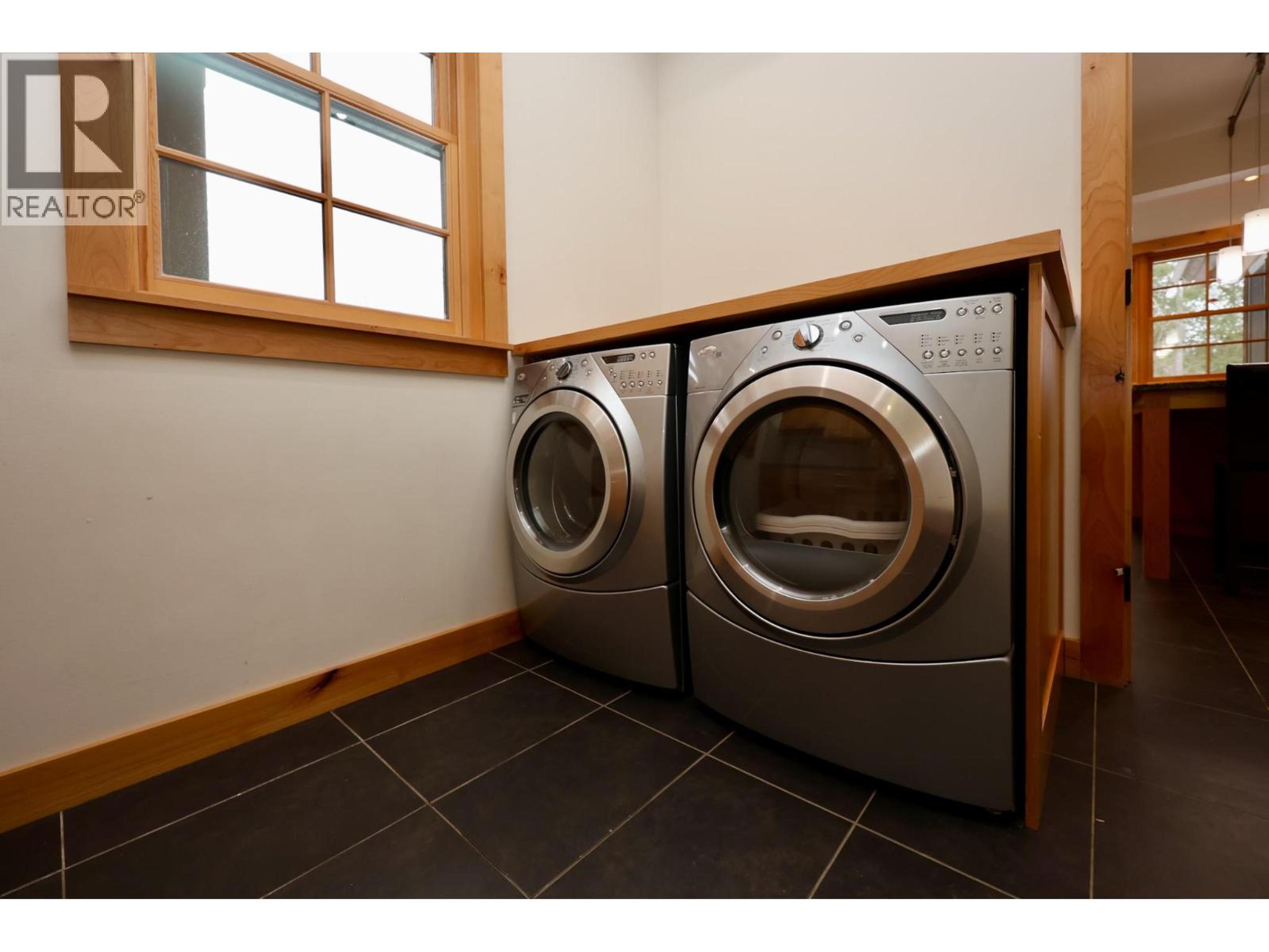 1517 QUARTZ CRESCENT - 18