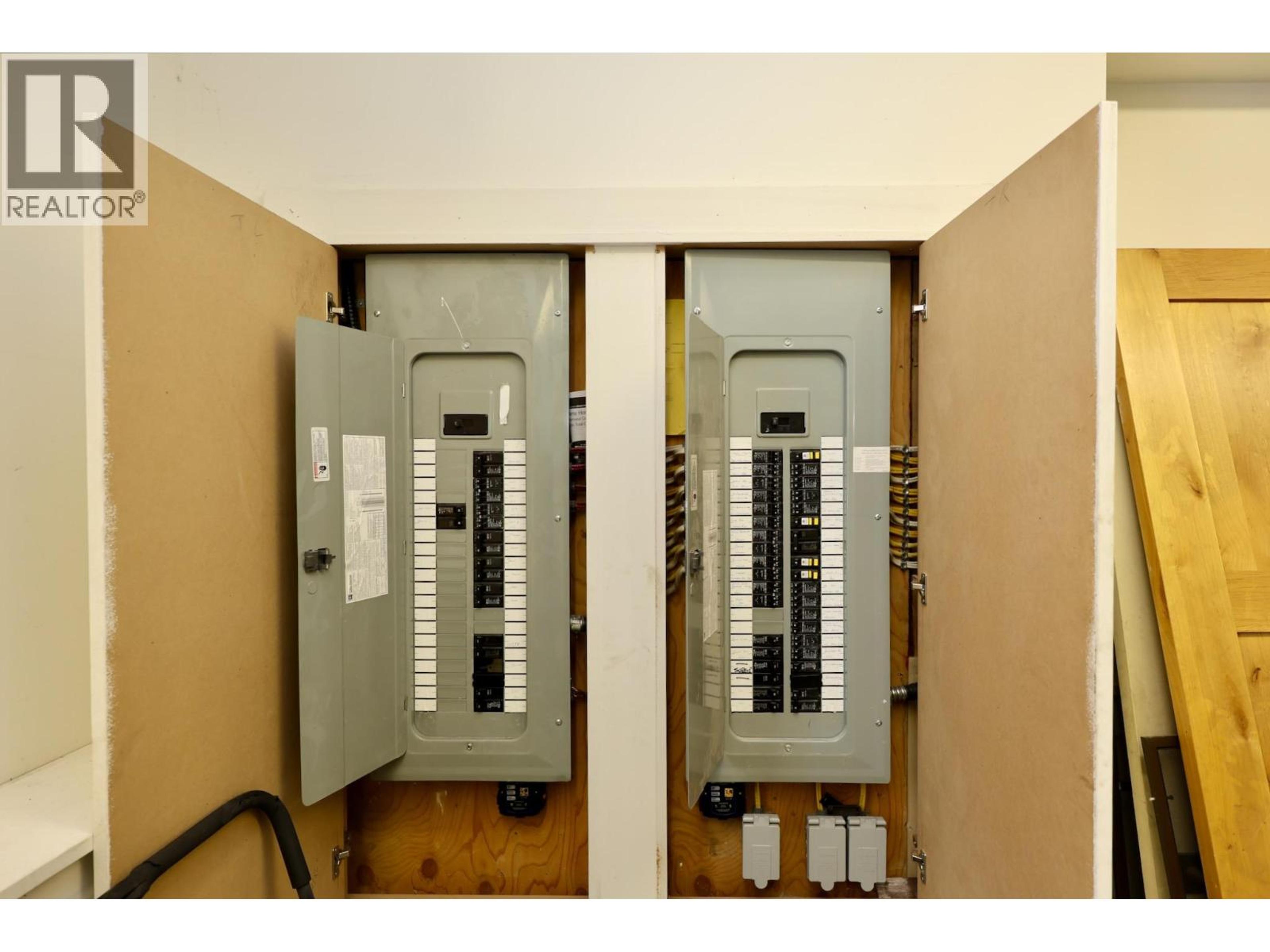 1517 QUARTZ CRESCENT - 71