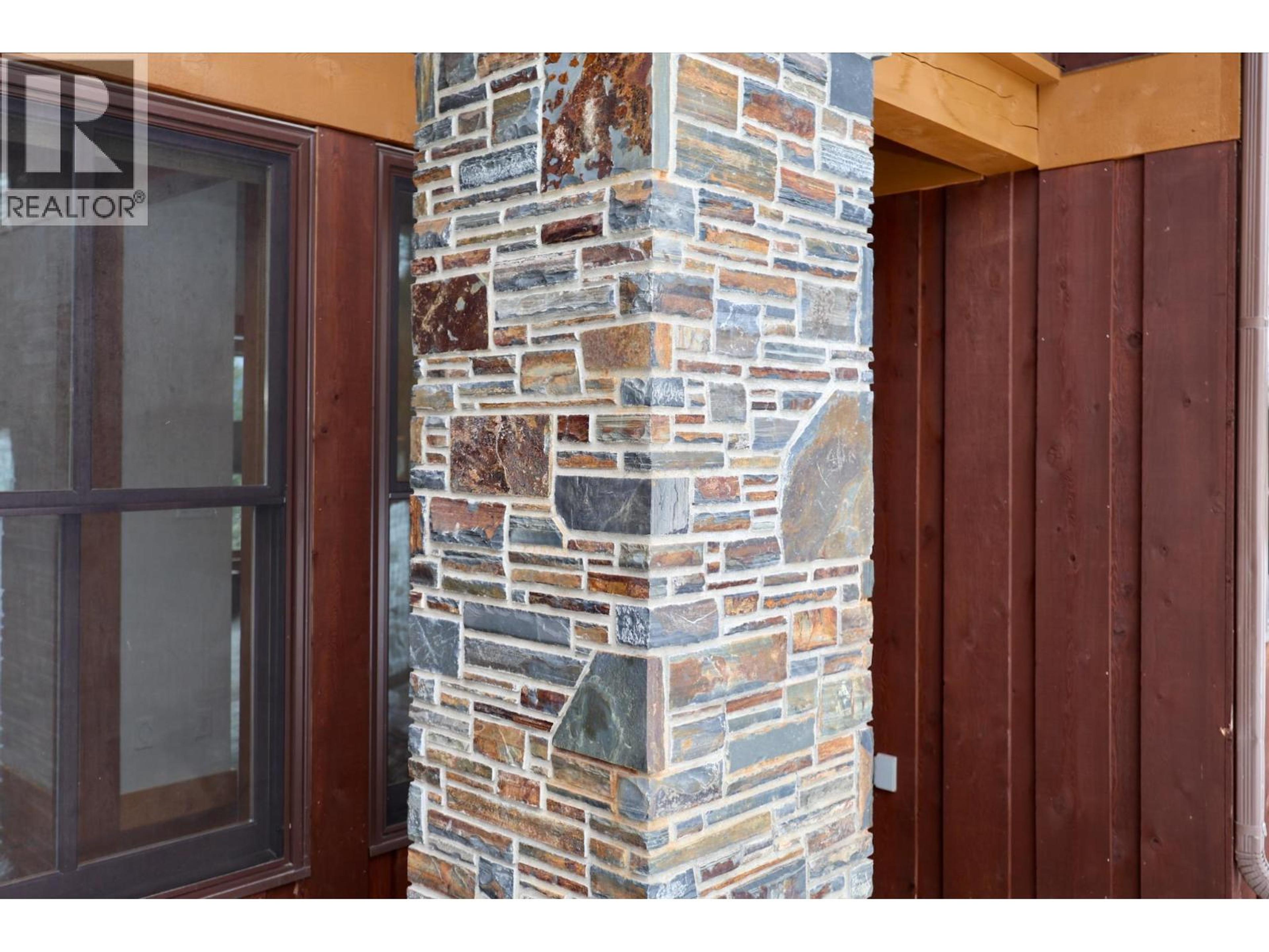 1517 QUARTZ CRESCENT - 61