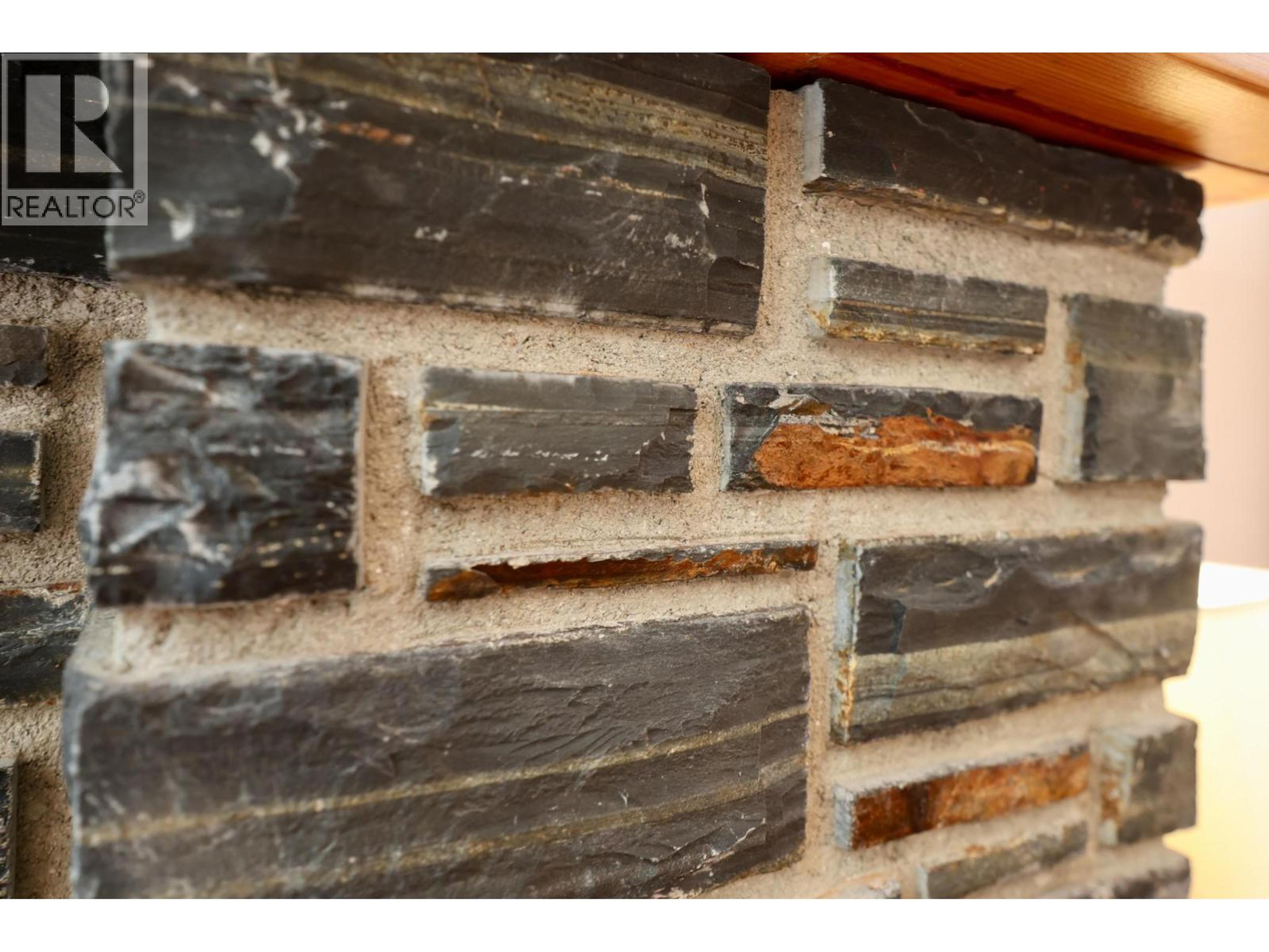 1517 QUARTZ CRESCENT - 60