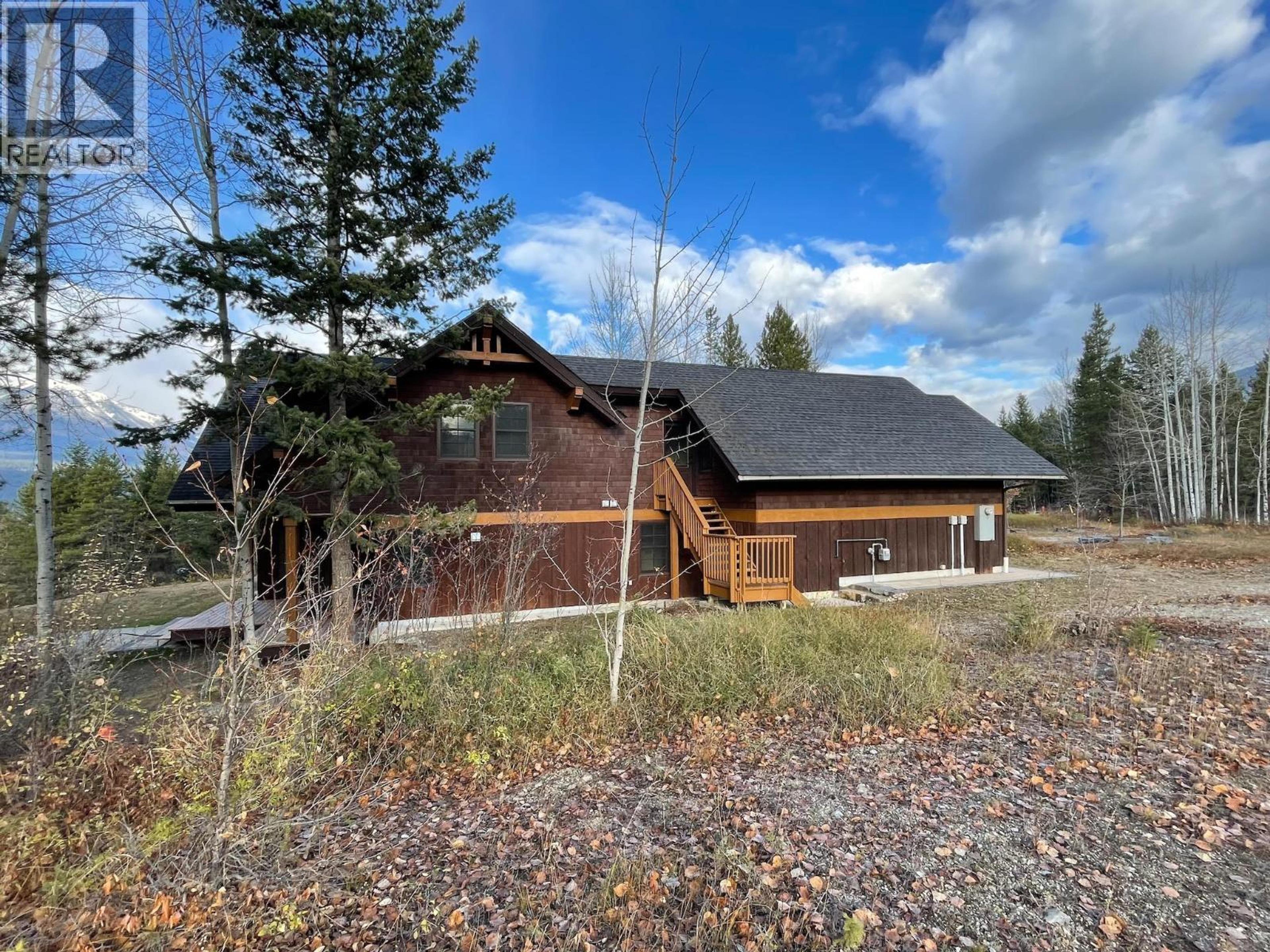 1517 QUARTZ CRESCENT - 54