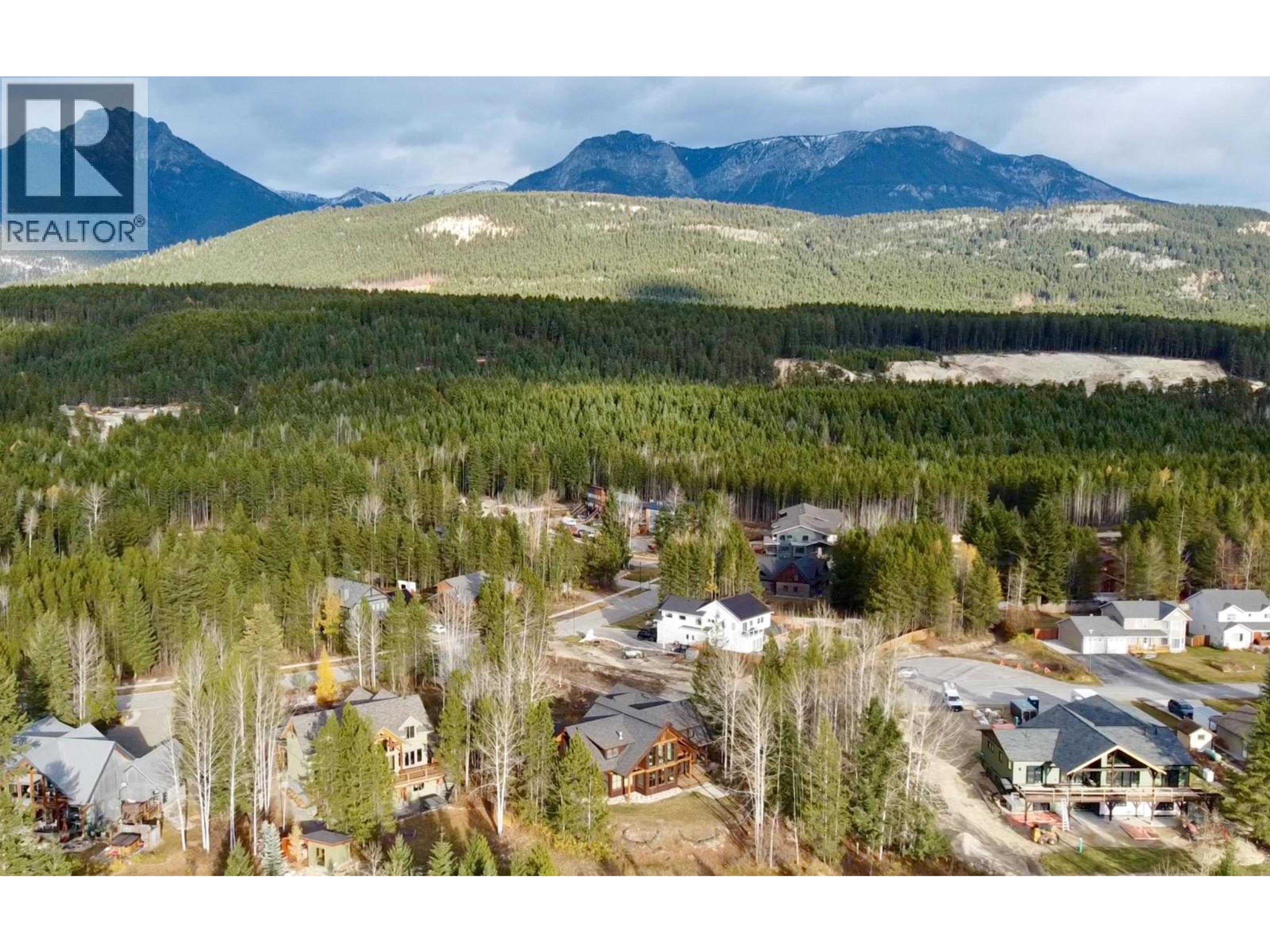 1517 QUARTZ CRESCENT - 50