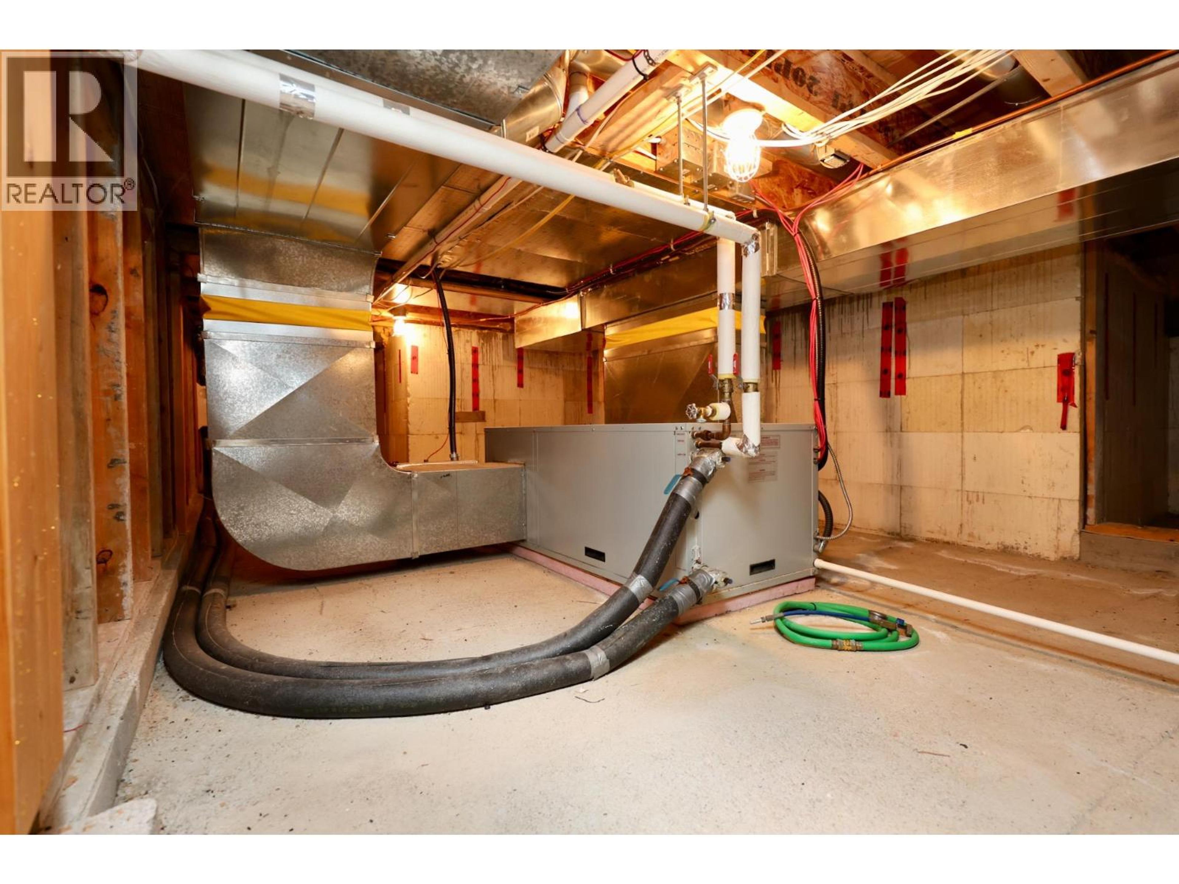 1517 QUARTZ CRESCENT - 70