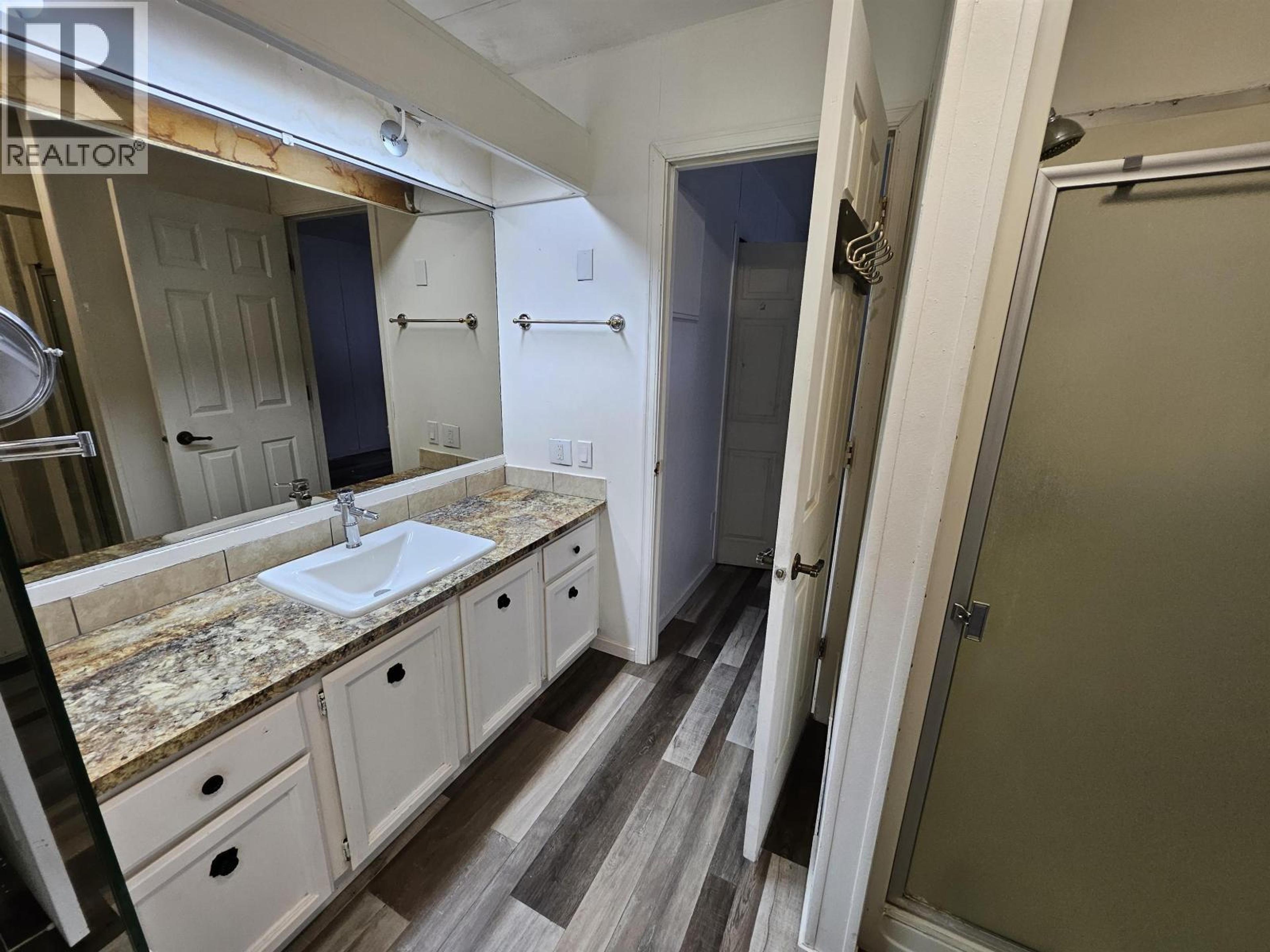 #44 654 NORTH FRASER DRIVE - 26