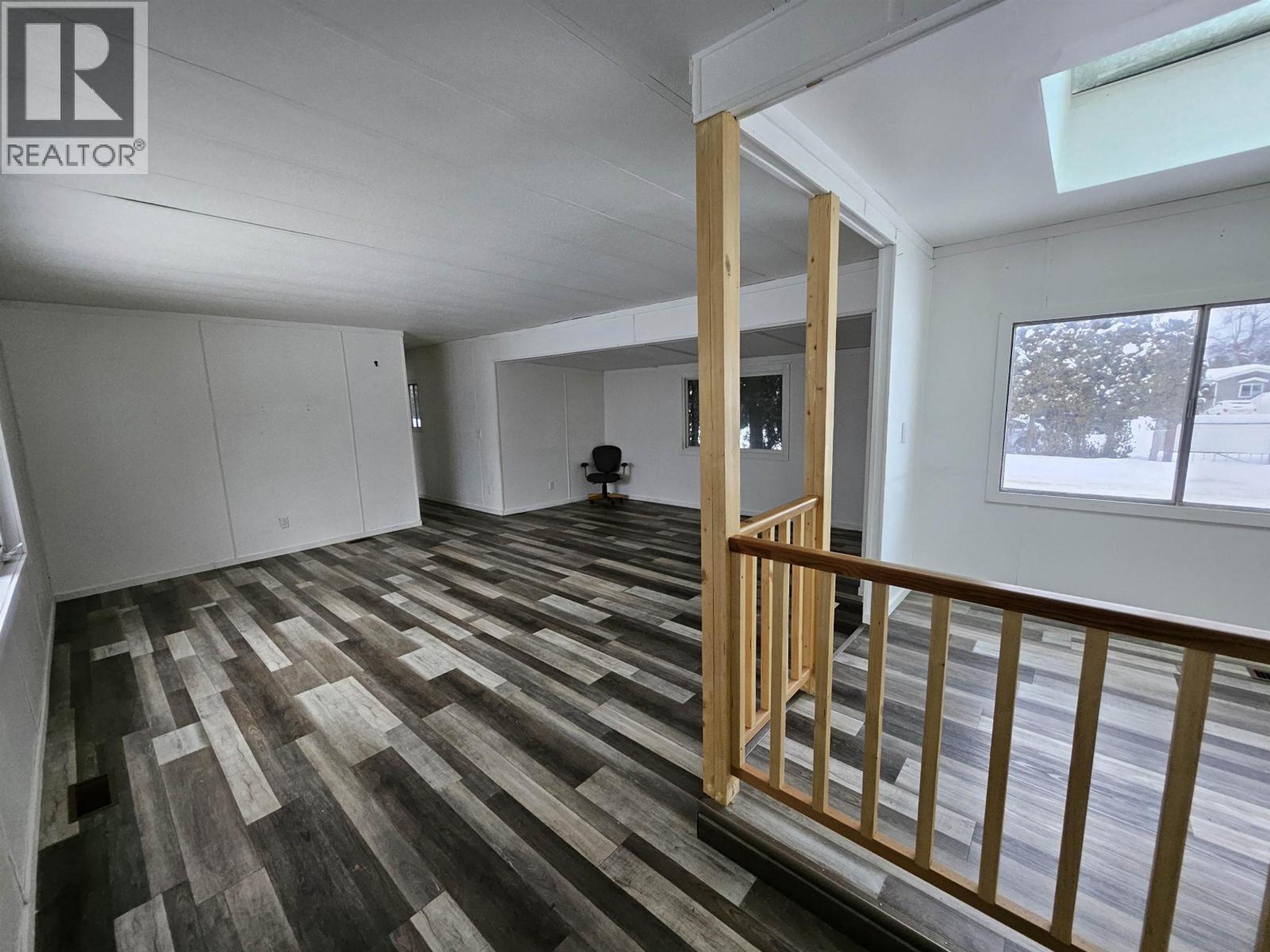 #44 654 NORTH FRASER DRIVE - 14