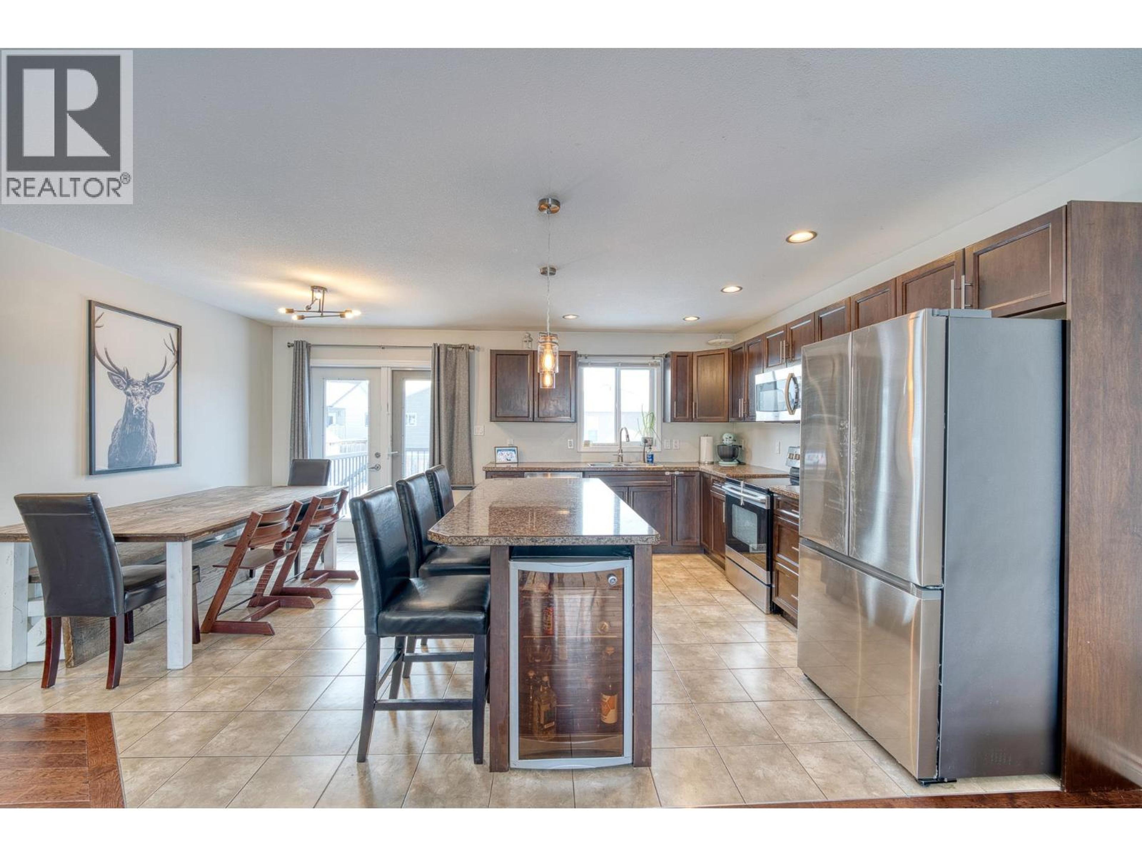 8707 113A AVENUE - 6