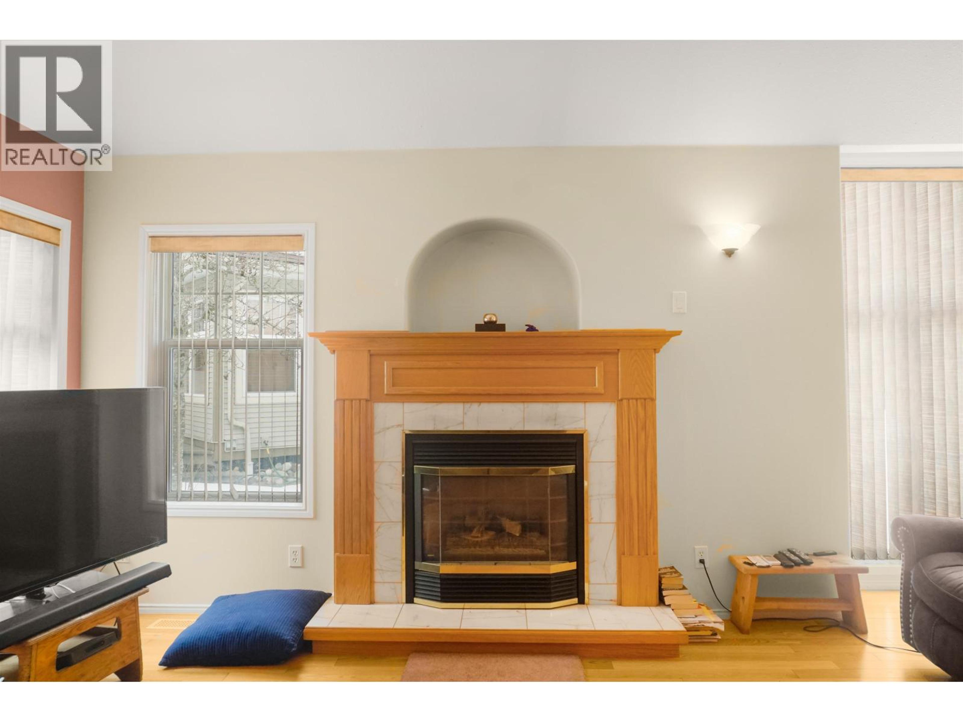 #9 32 CREED STREET - 4