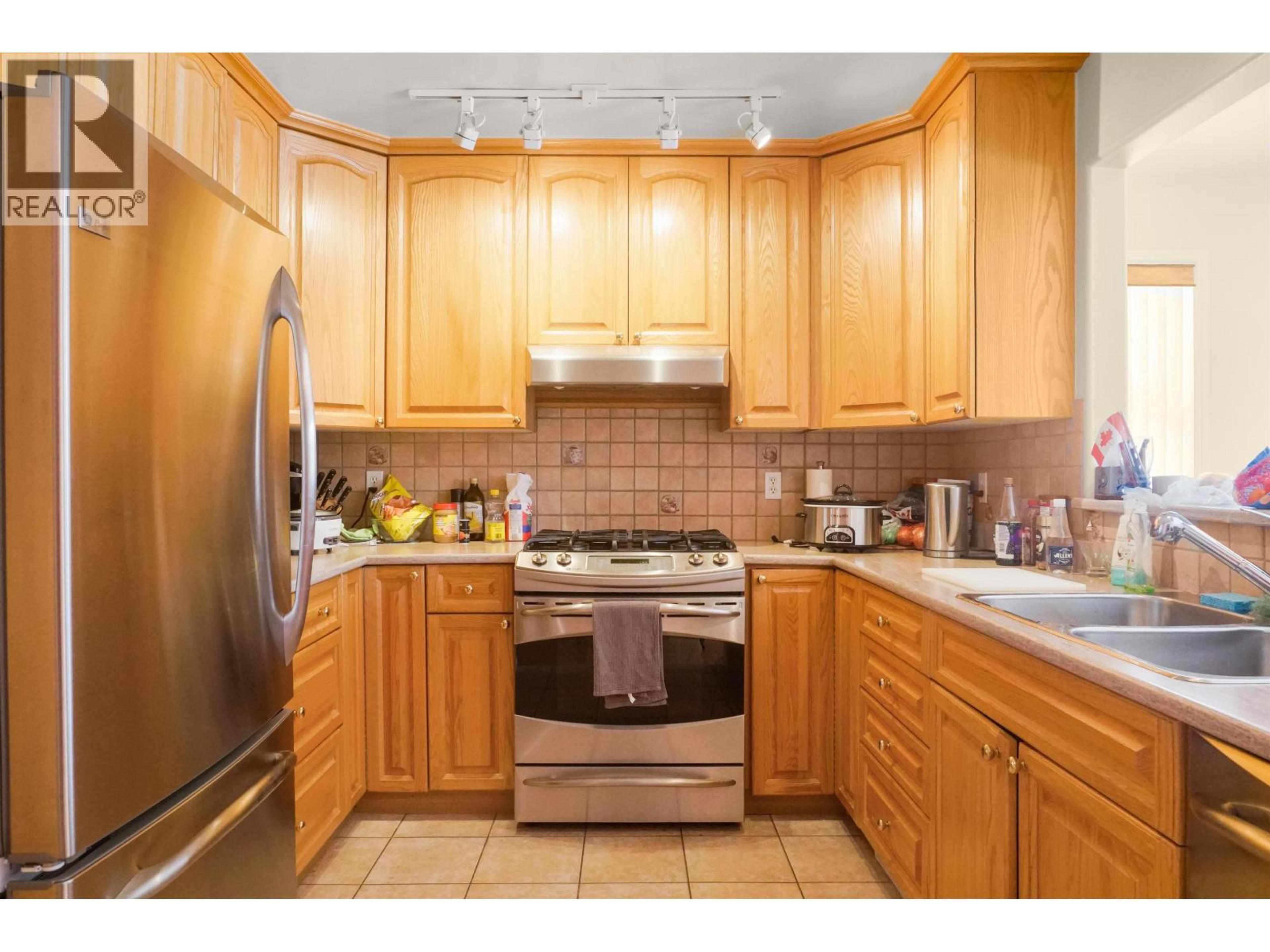 #9 32 CREED STREET - 6