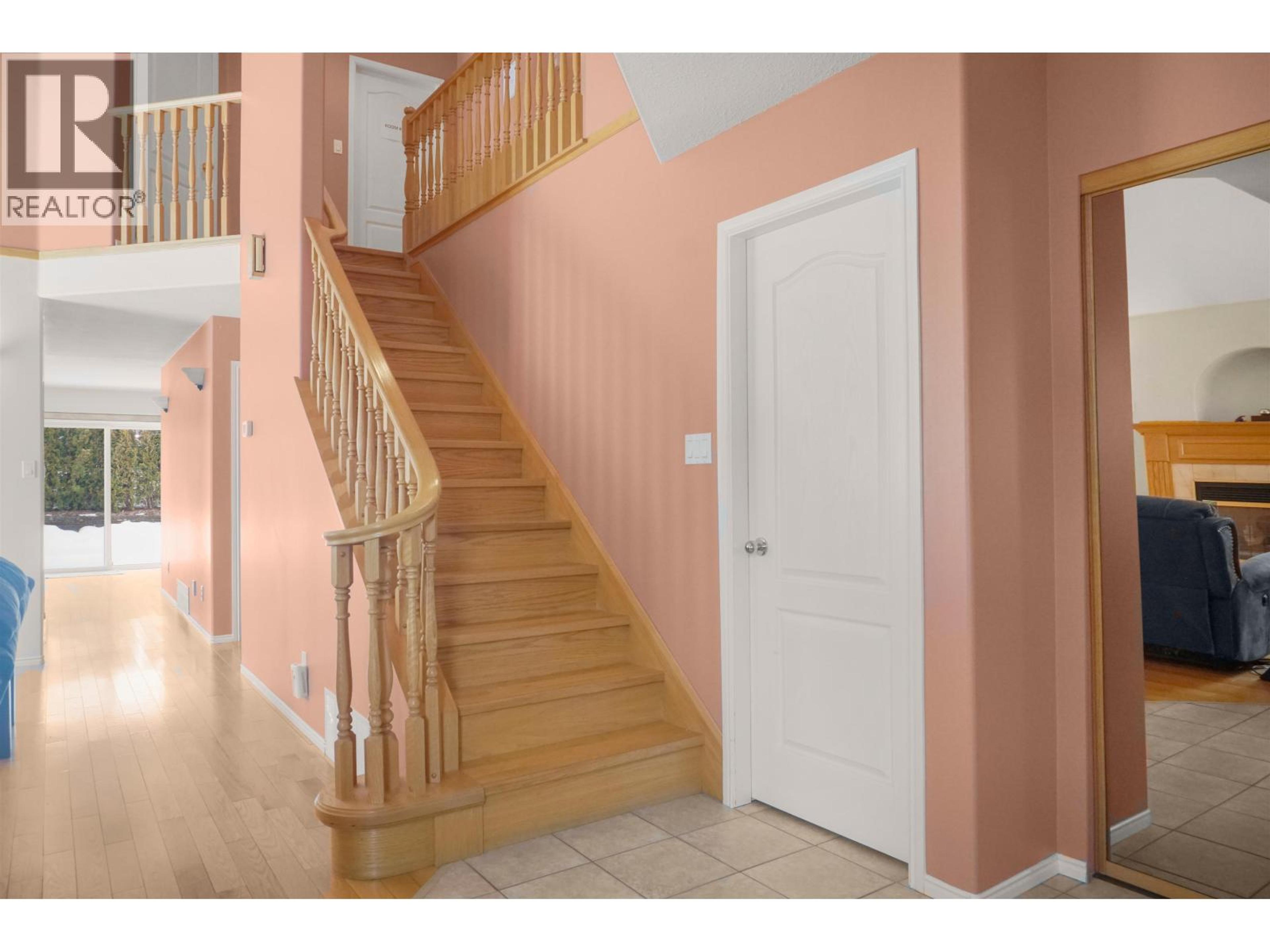 #9 32 CREED STREET - 13