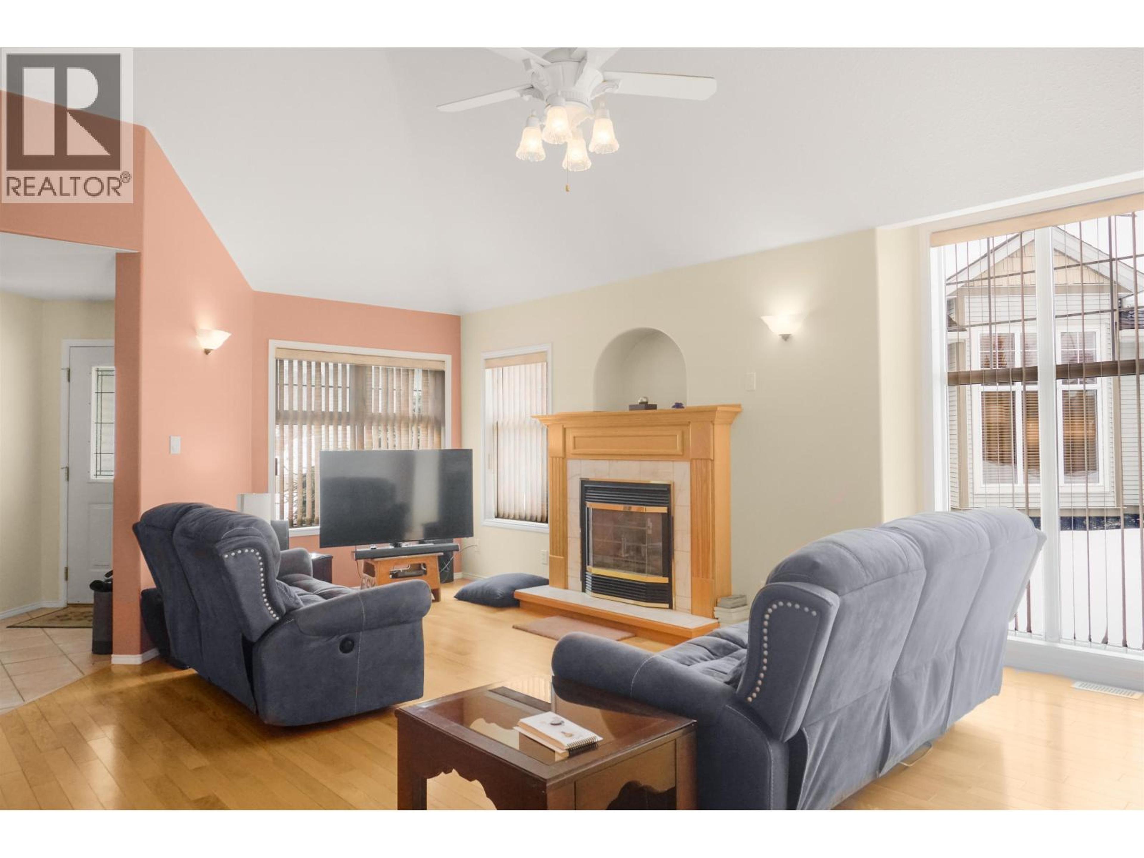 #9 32 CREED STREET - Image 3