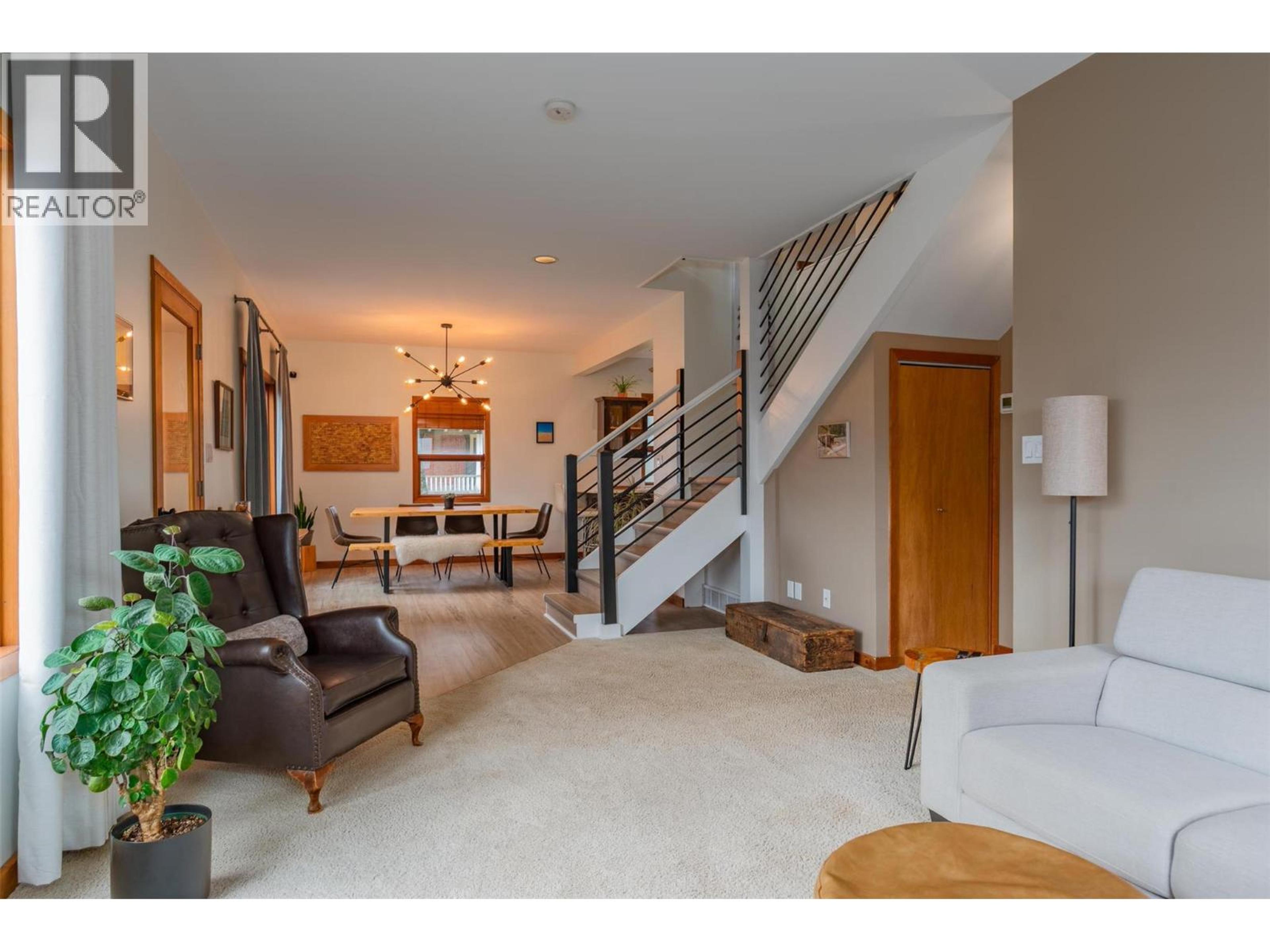 1938 SECOND AVENUE - 18