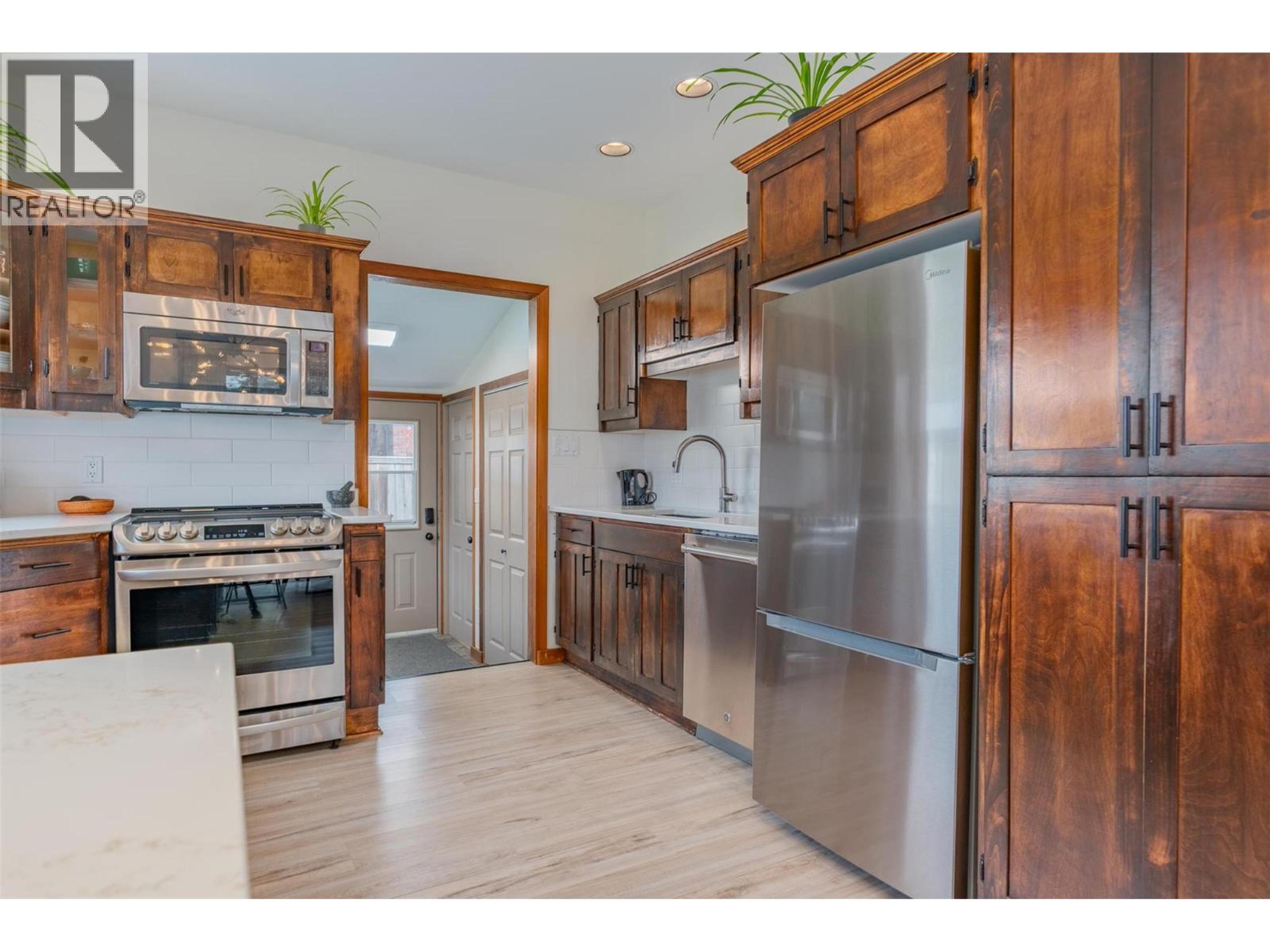 1938 SECOND AVENUE - 4