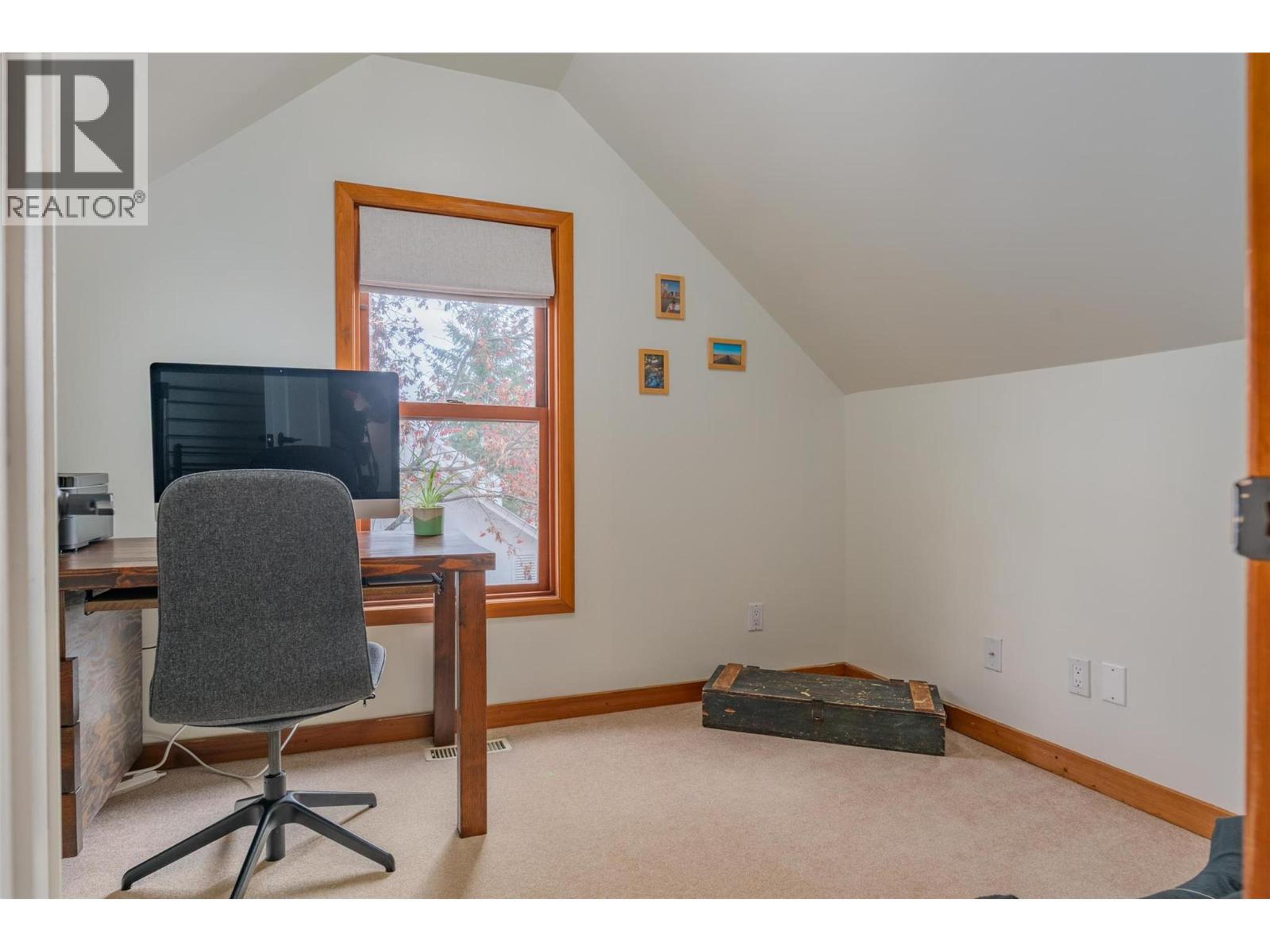 1938 SECOND AVENUE - 31