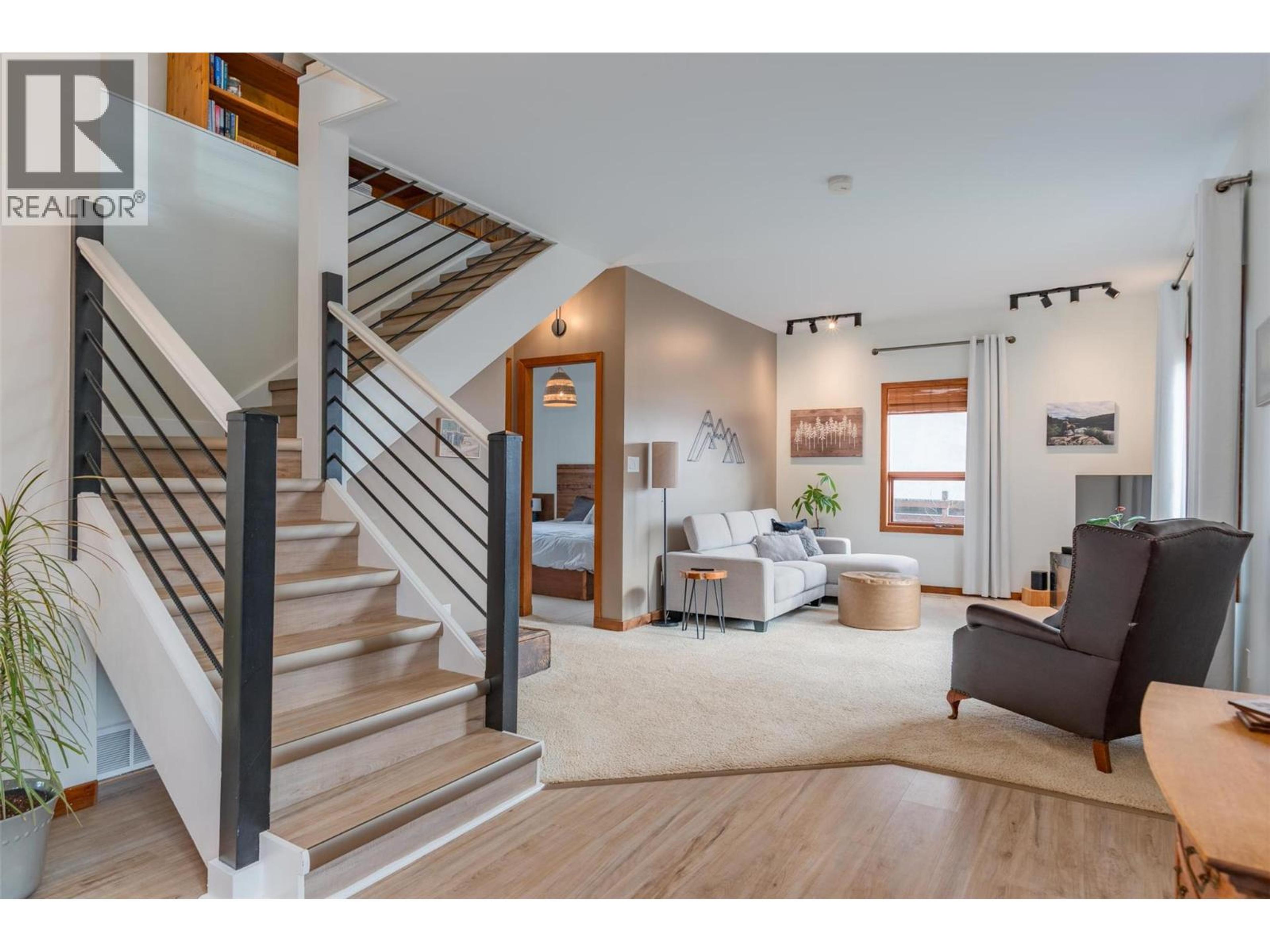 1938 SECOND AVENUE - 13