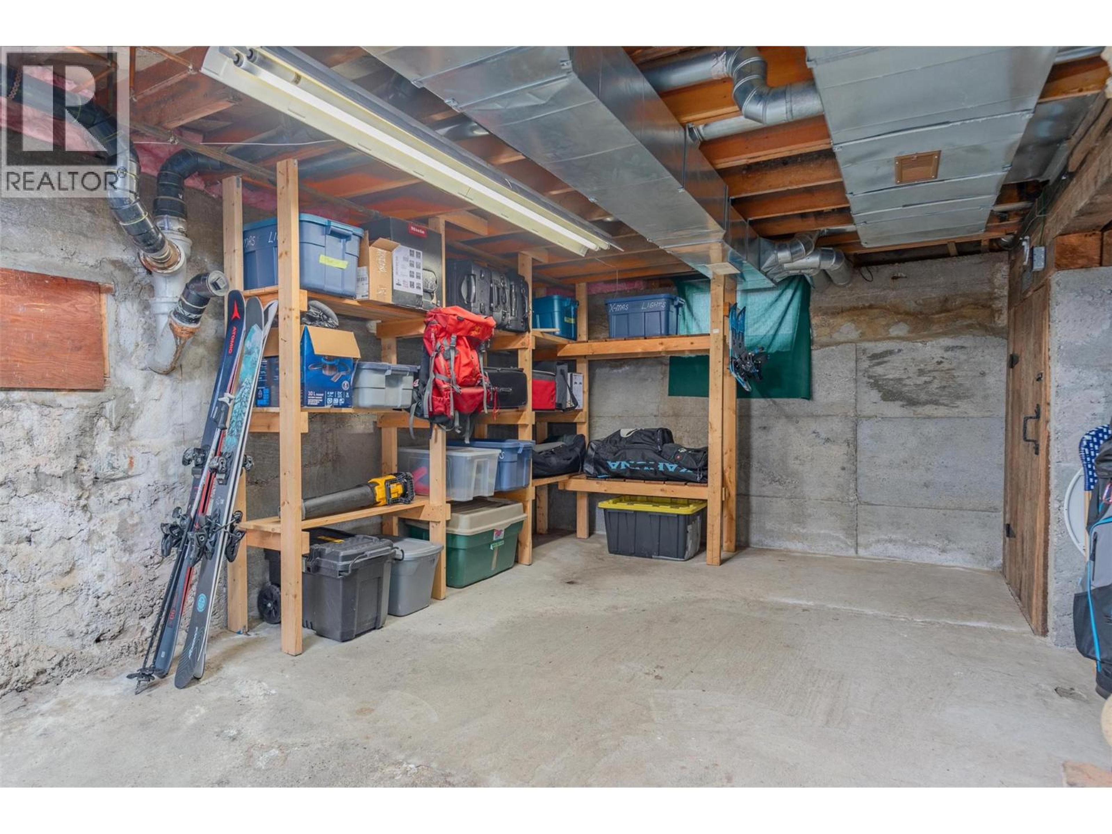 1938 SECOND AVENUE - 33