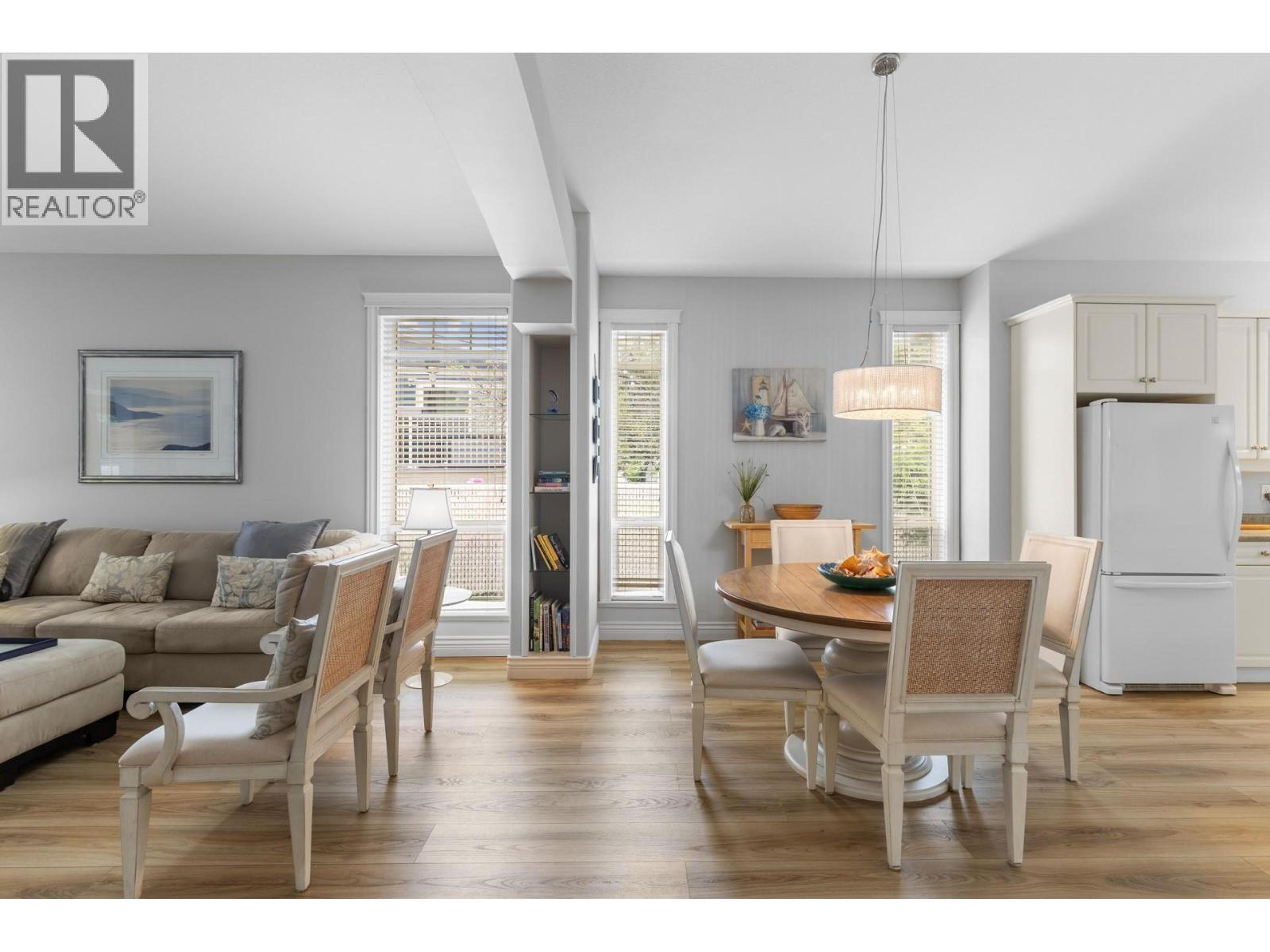 4032A LAKE AVENUE - 10