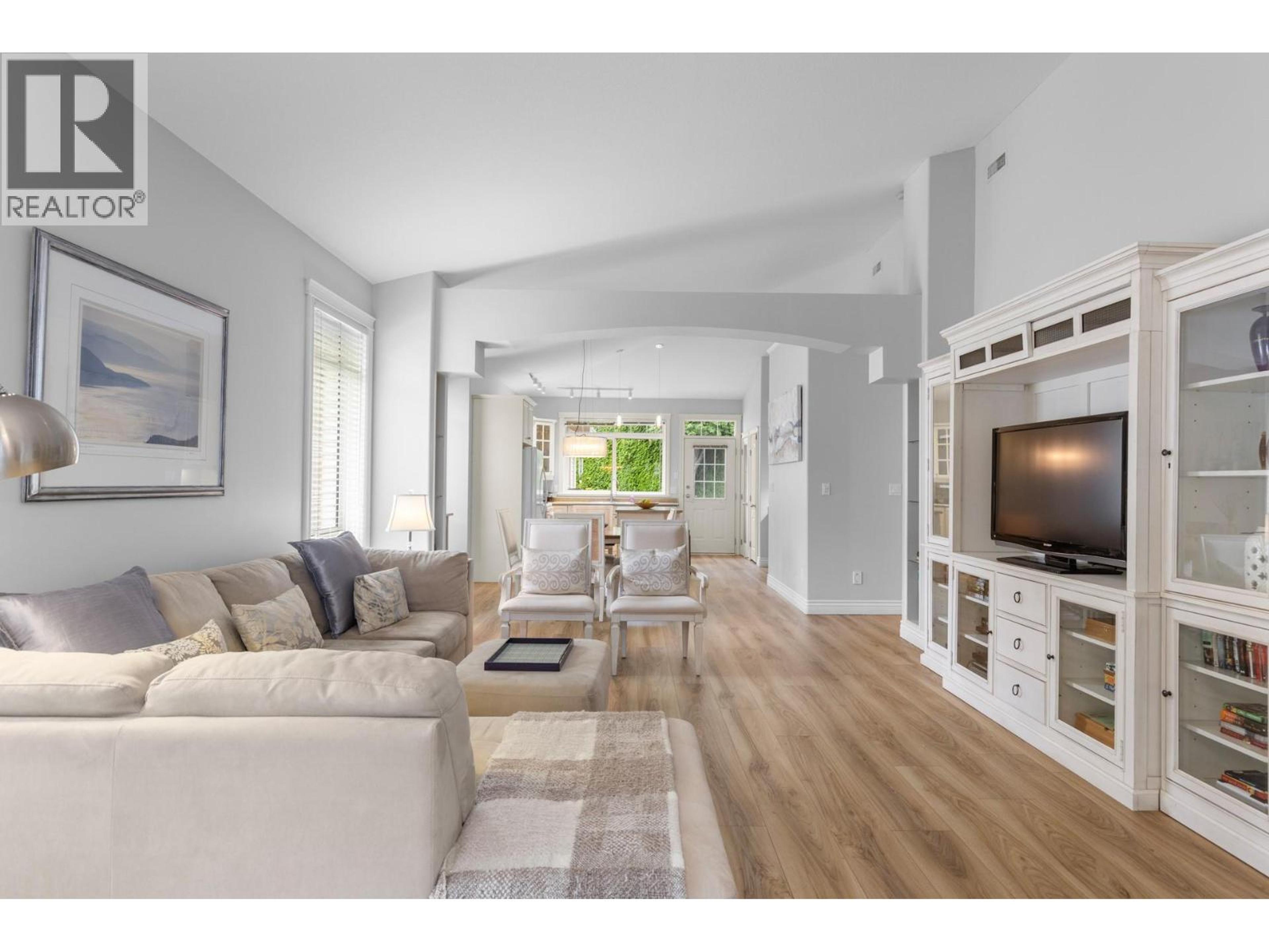 4032A LAKE AVENUE - 8