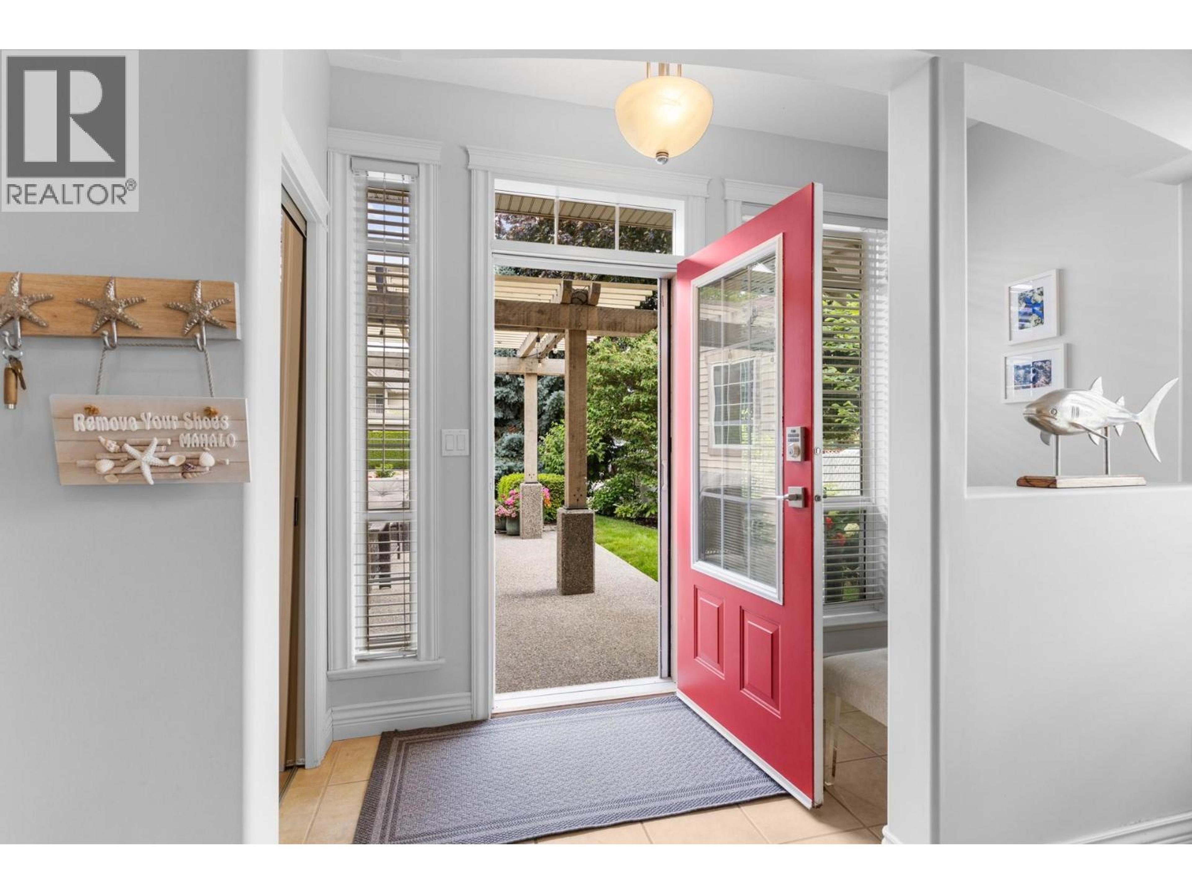 4032A LAKE AVENUE - 32