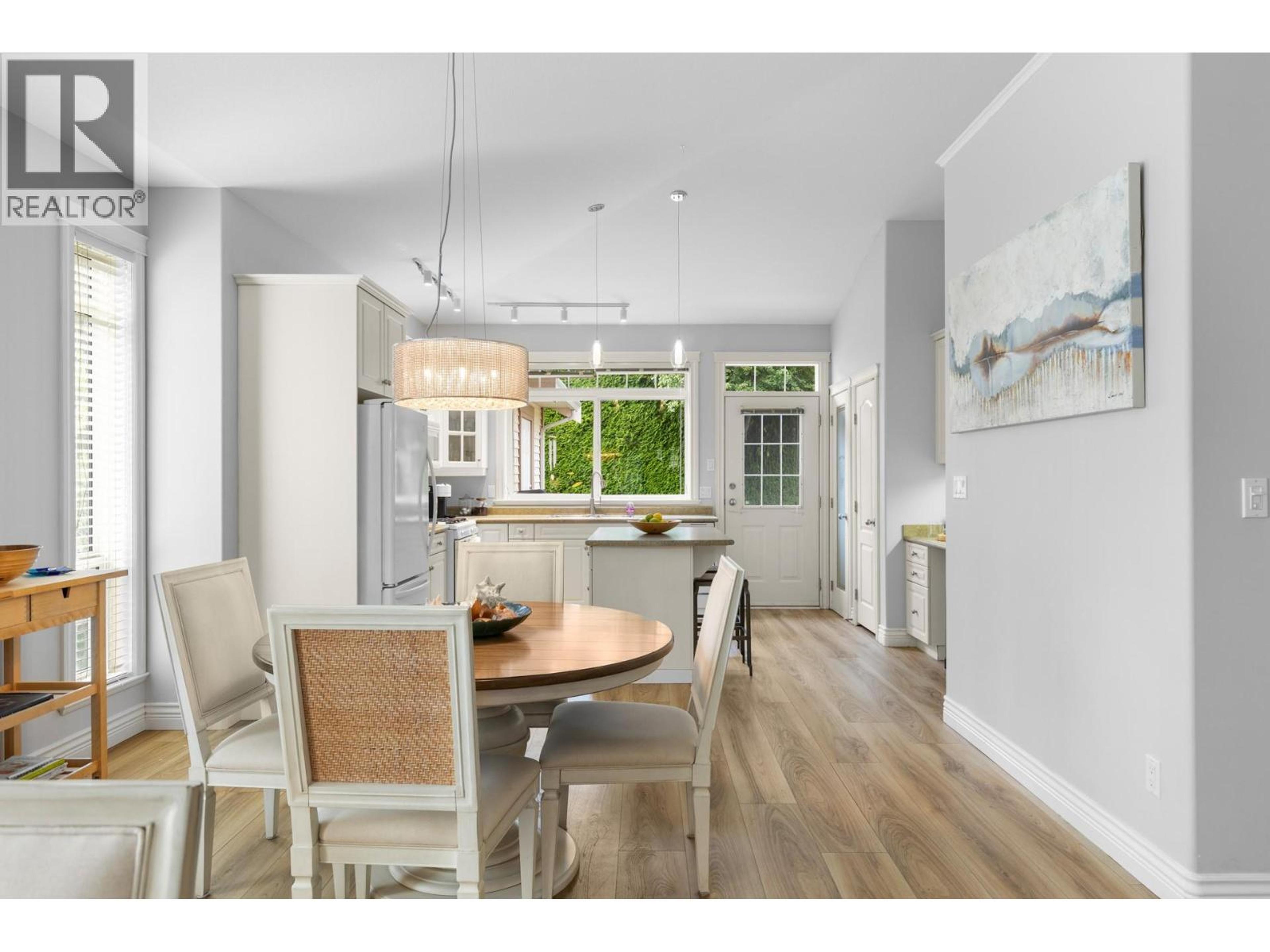 4032A LAKE AVENUE - 13