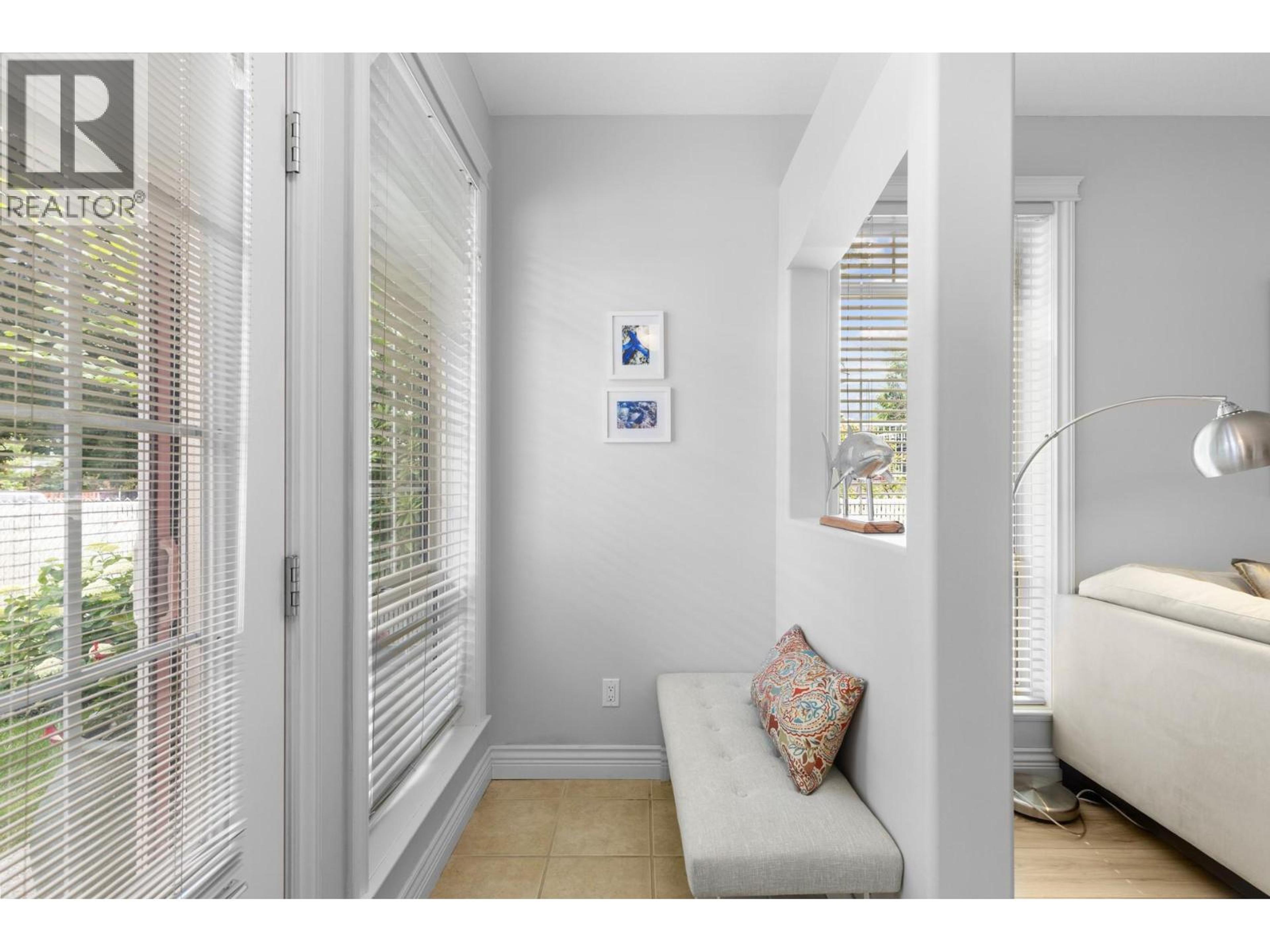 4032A LAKE AVENUE - 33