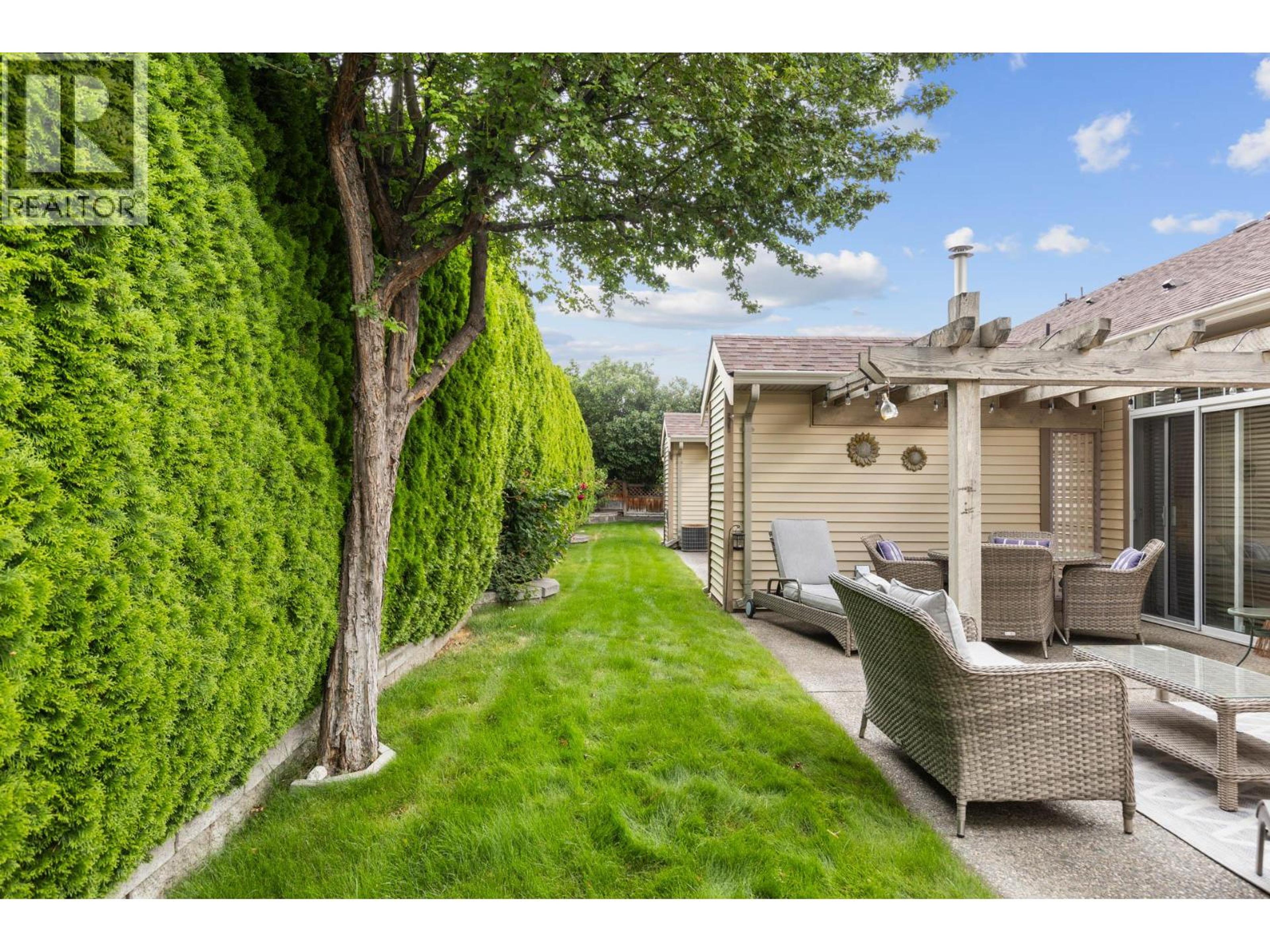 4032A LAKE AVENUE - 42