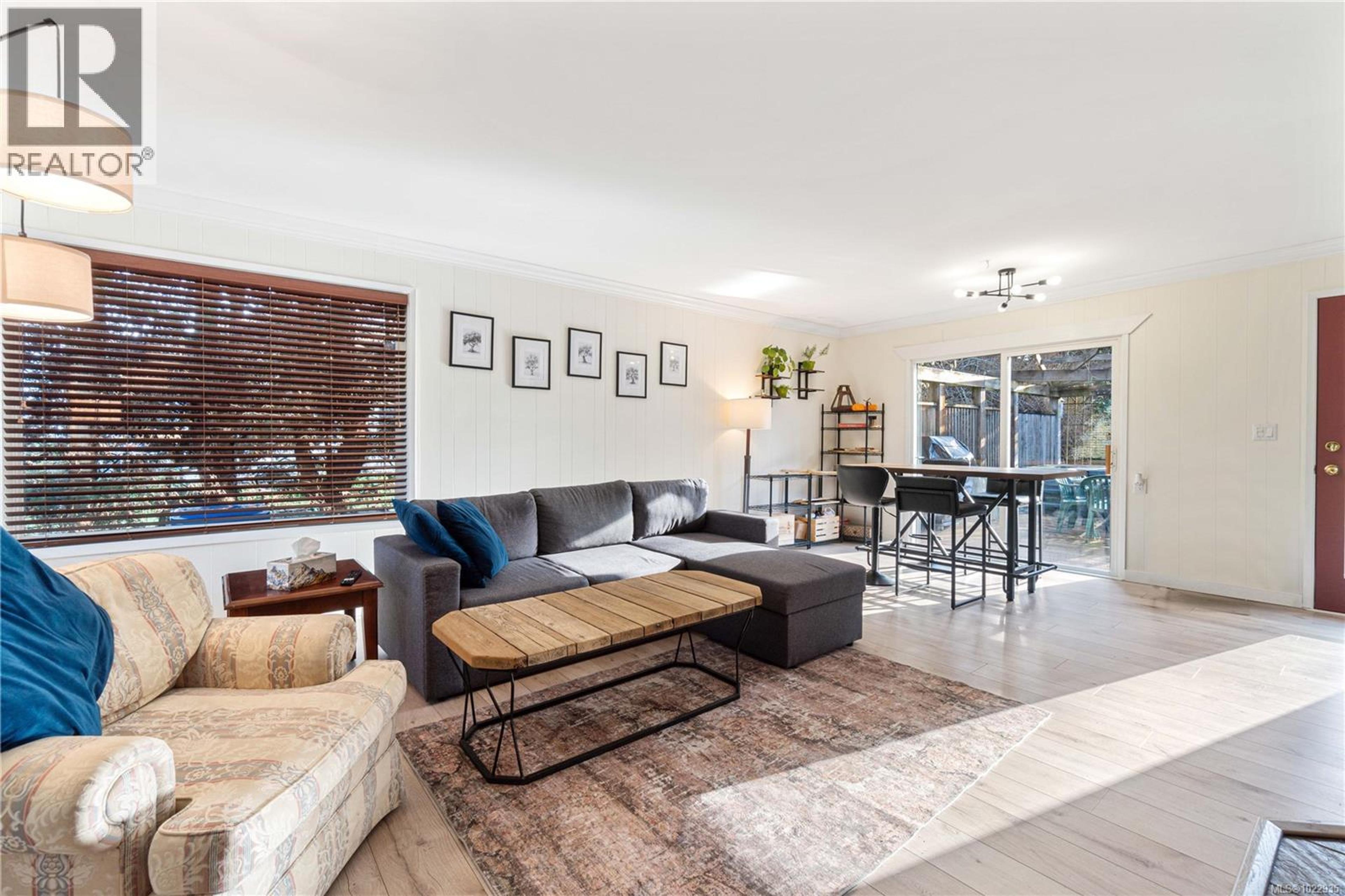 3872 ISLAND HWY W - Image 2