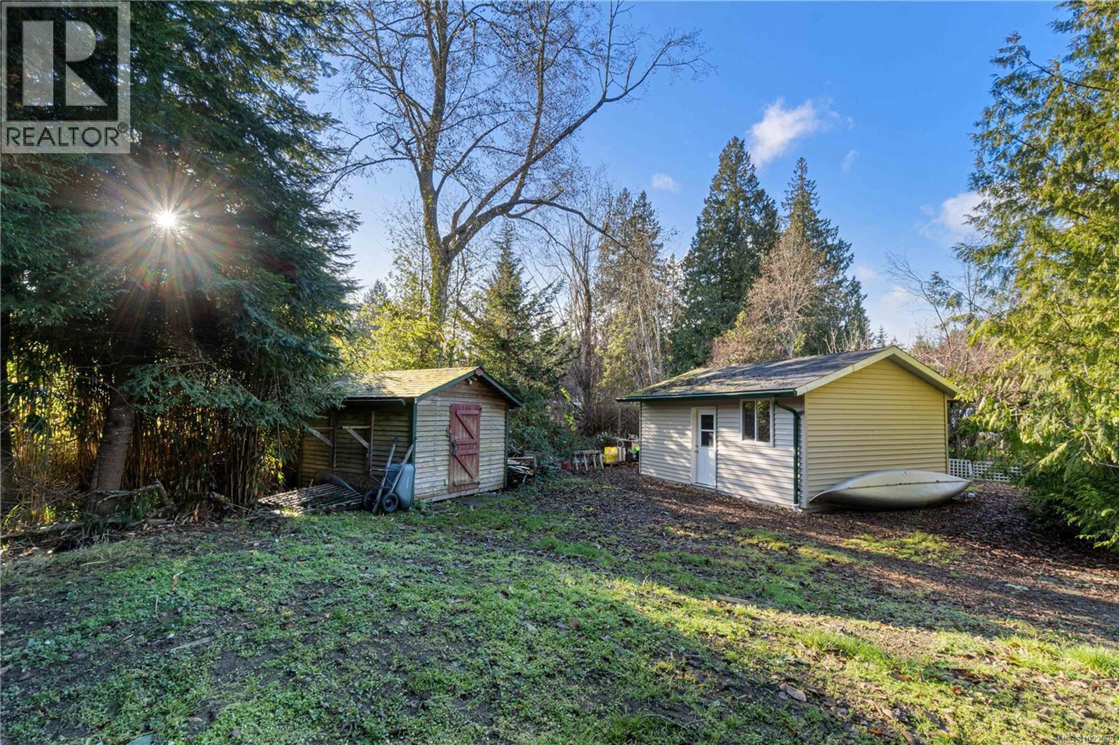 3872 ISLAND HWY W - 57