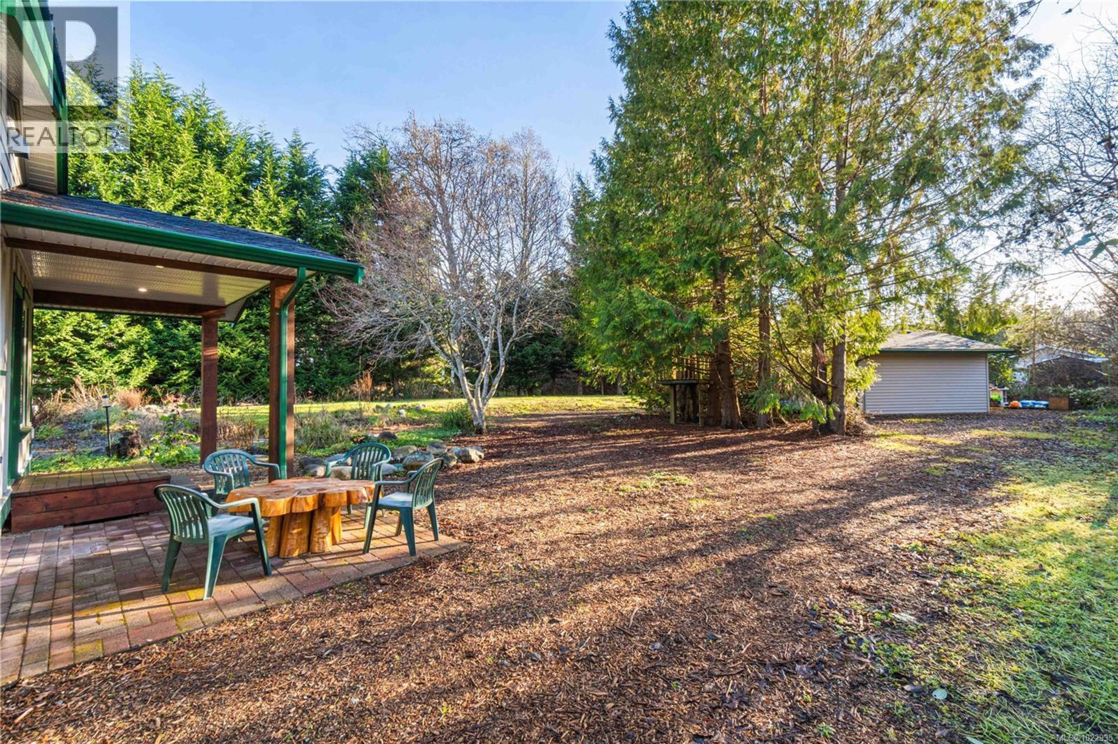 3872 ISLAND HWY W - 50