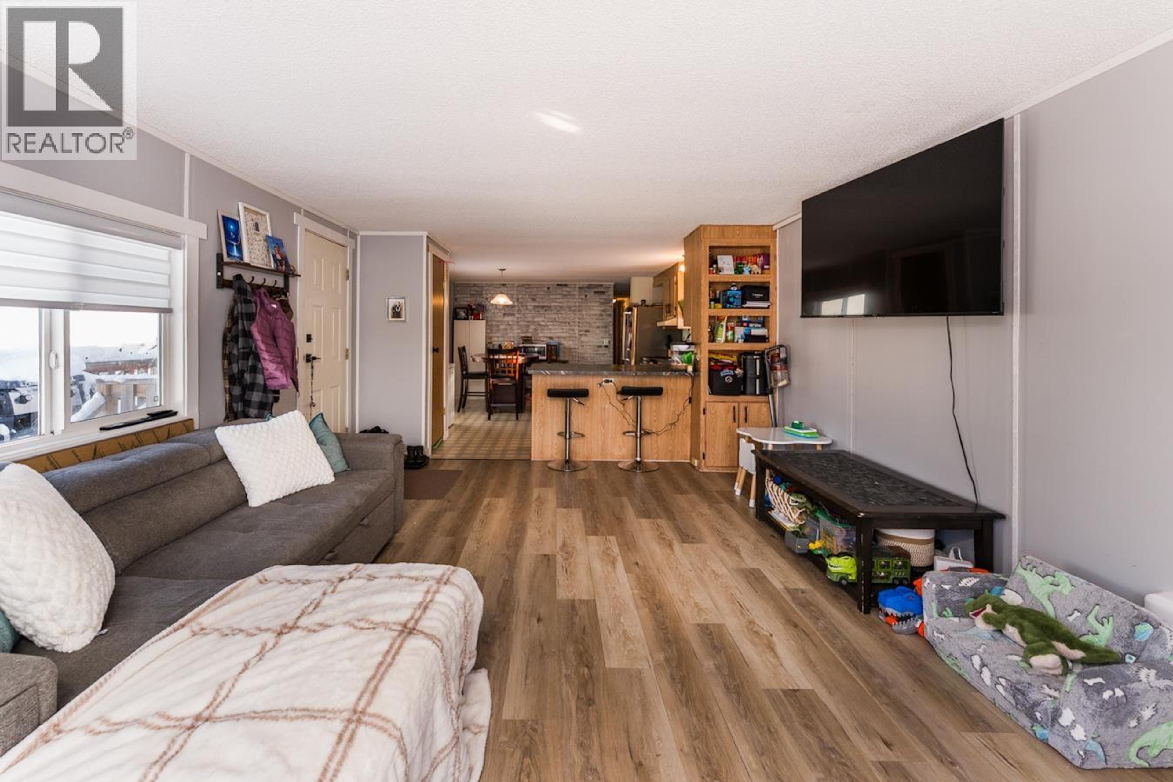 #10 8622 HART HIGHWAY - 14