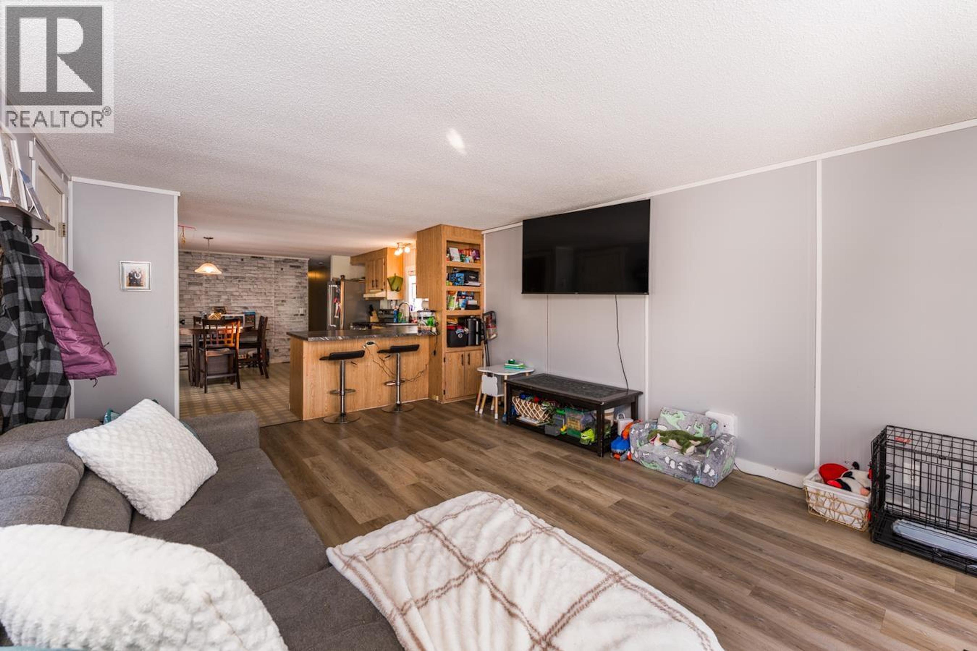 #10 8622 HART HIGHWAY - 13