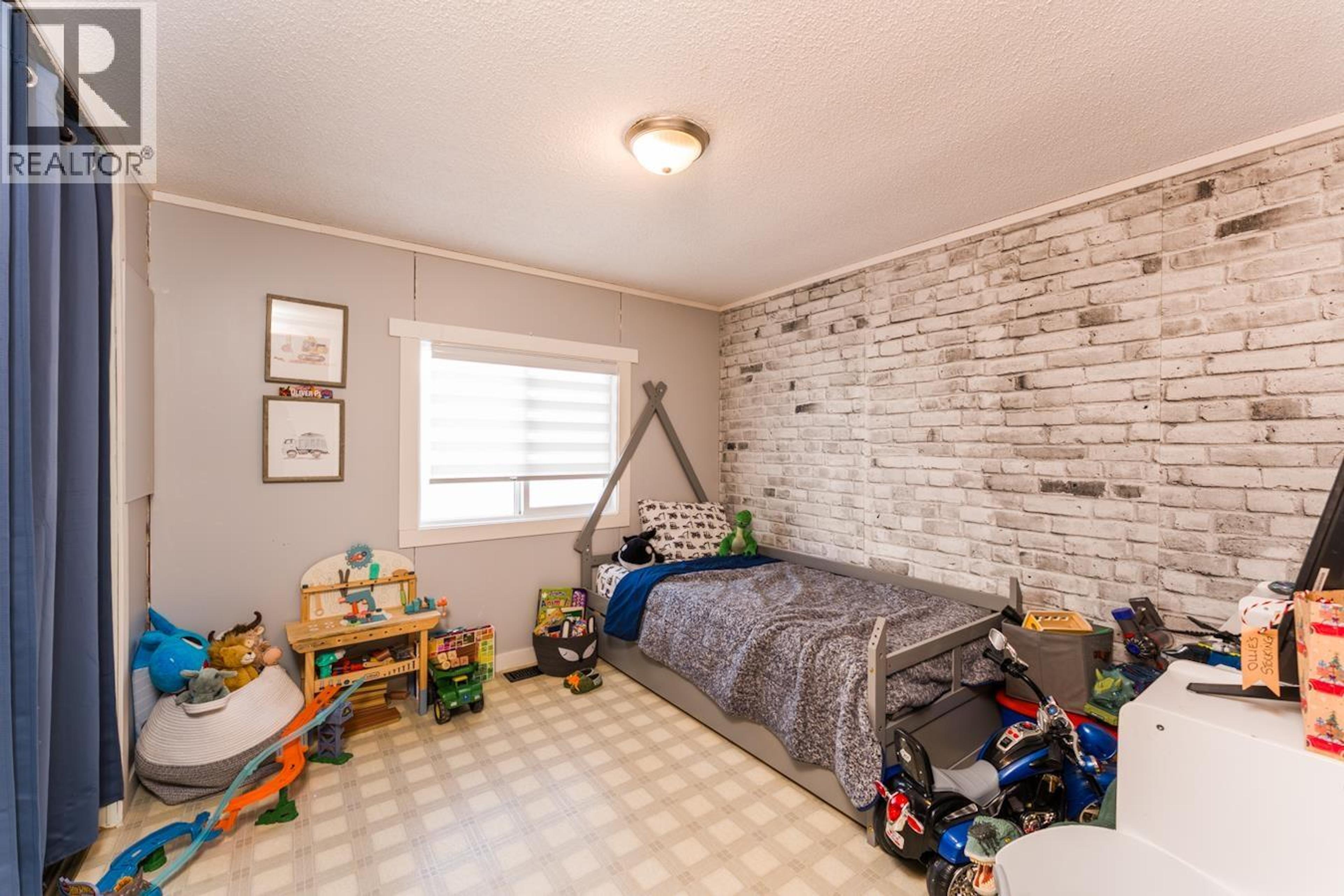 #10 8622 HART HIGHWAY - 16