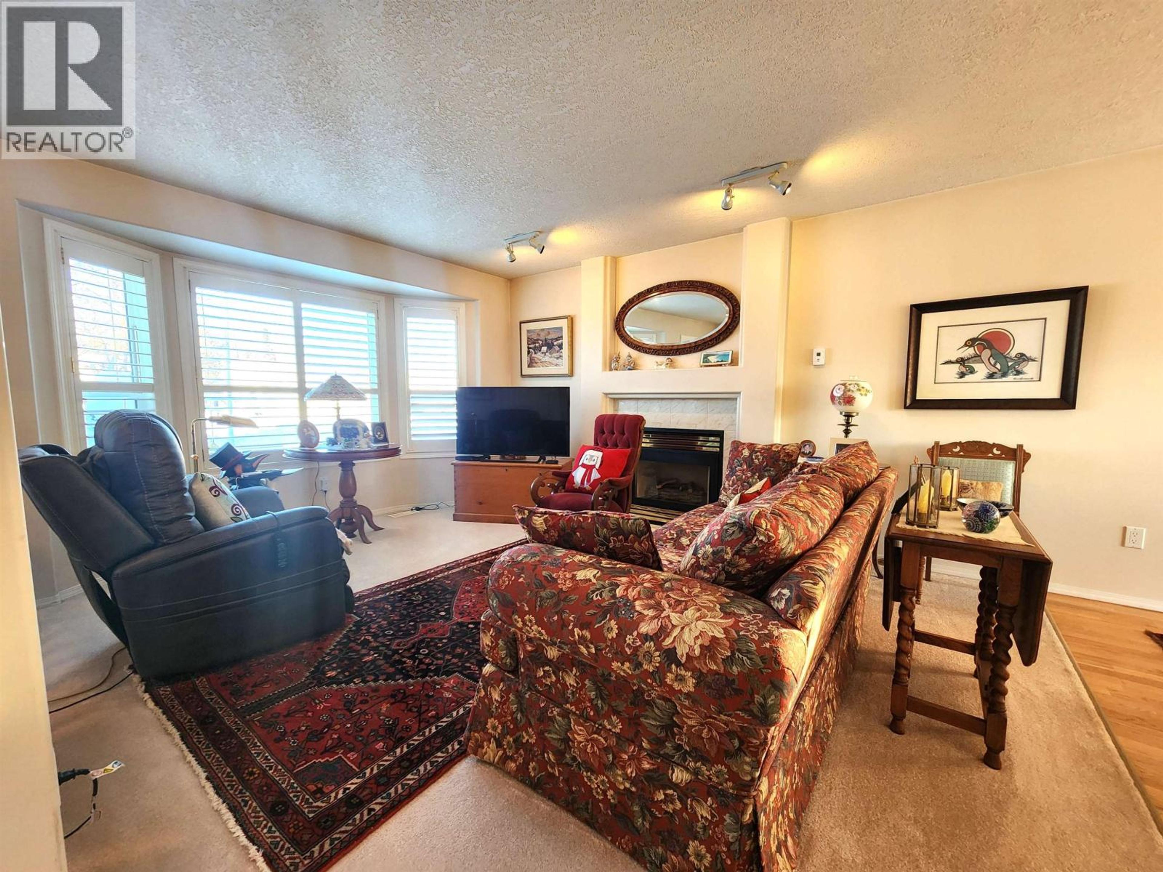 3103 ROSEMONT DRIVE - 8