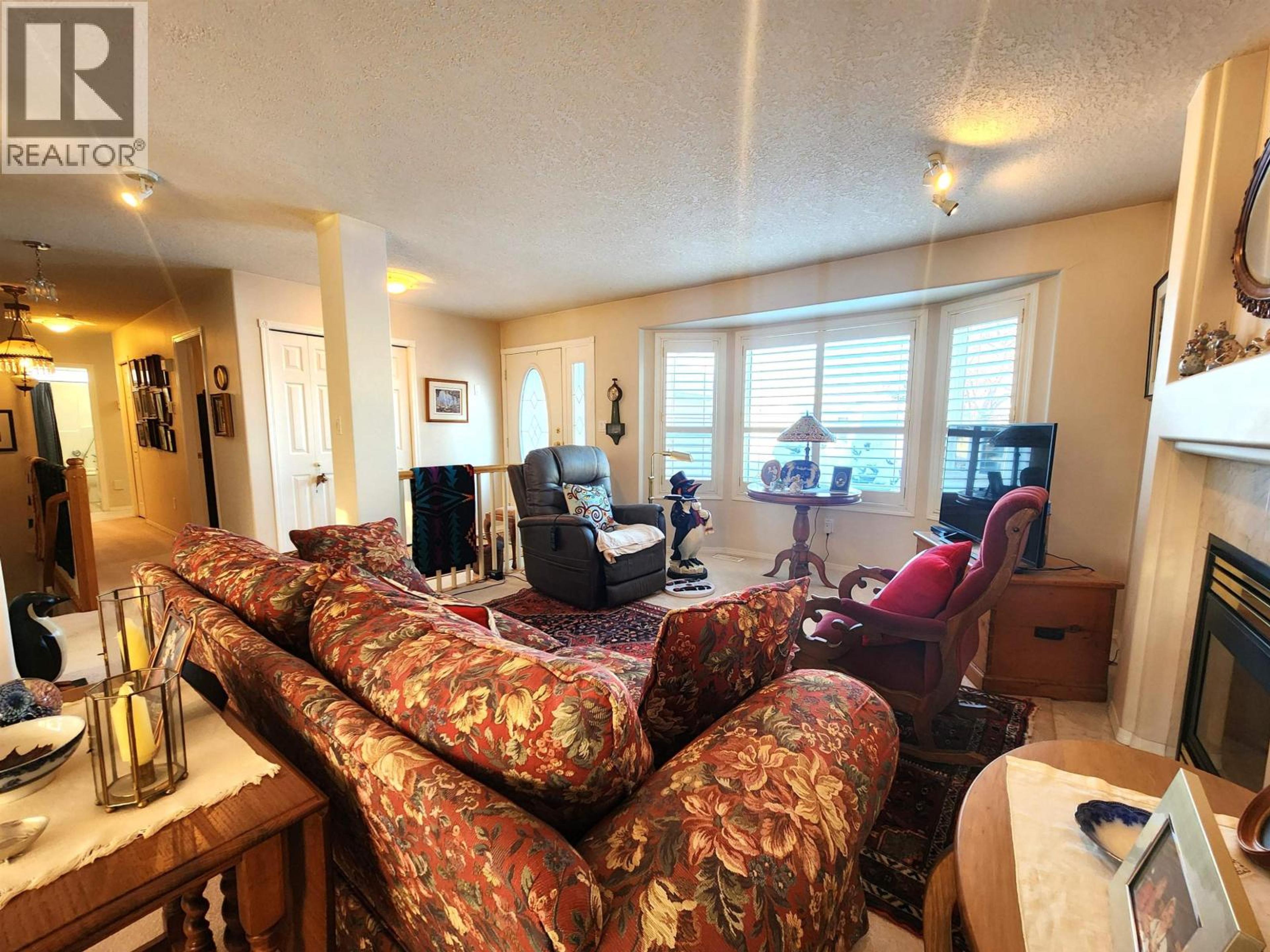 3103 ROSEMONT DRIVE - 7