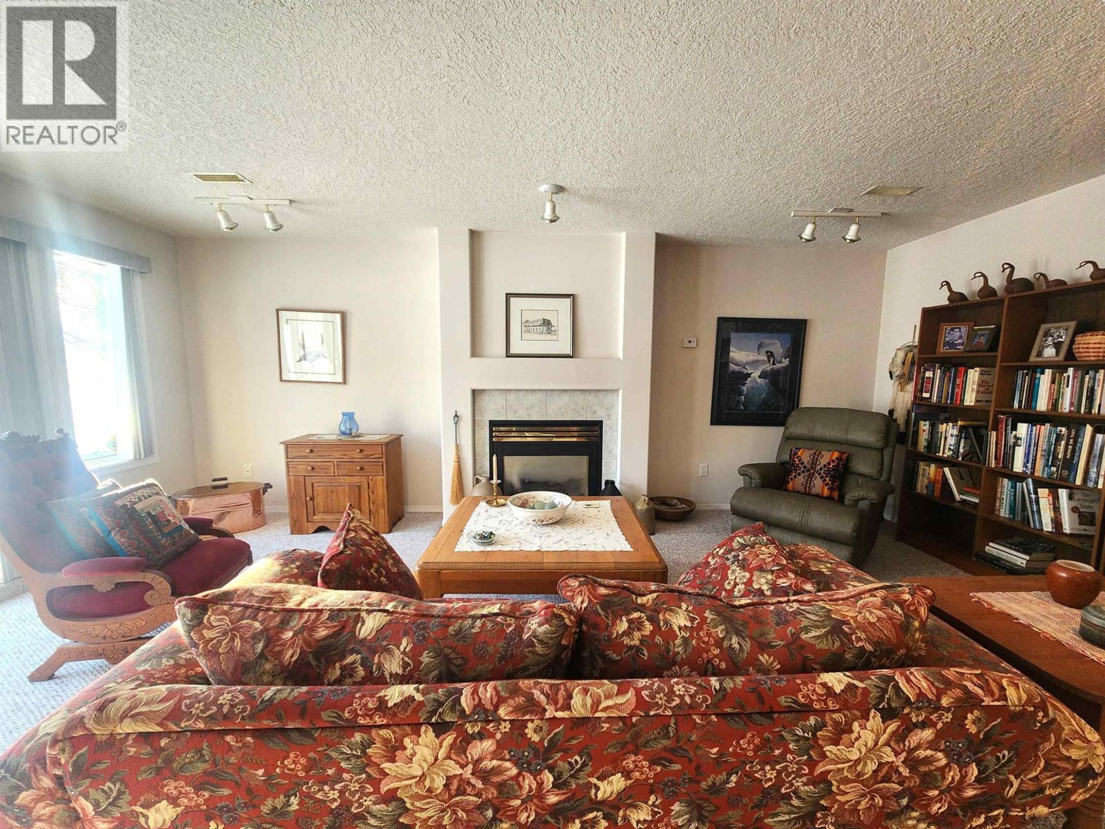 3103 ROSEMONT DRIVE - 23