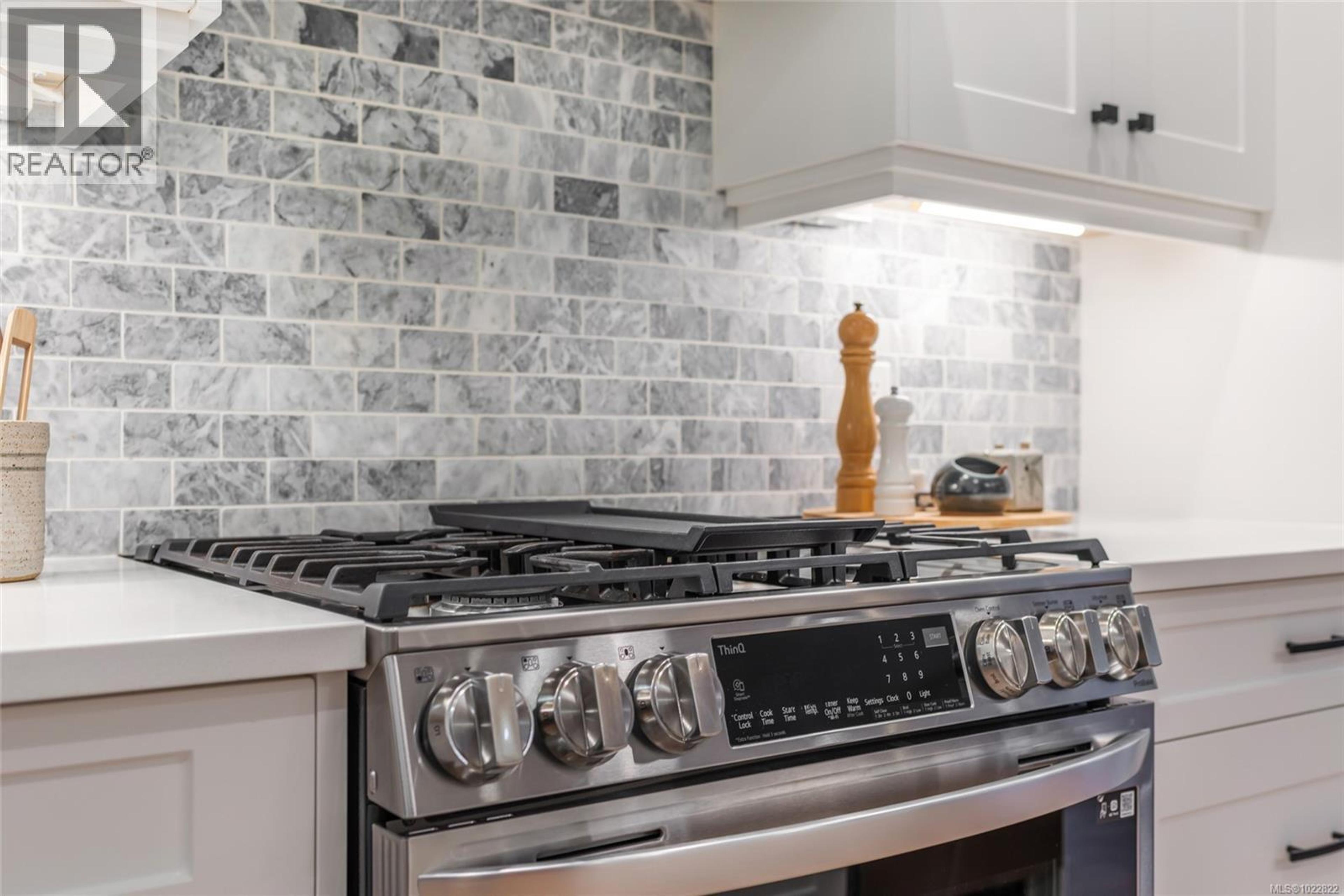 #C 3573 11TH AVE - 4