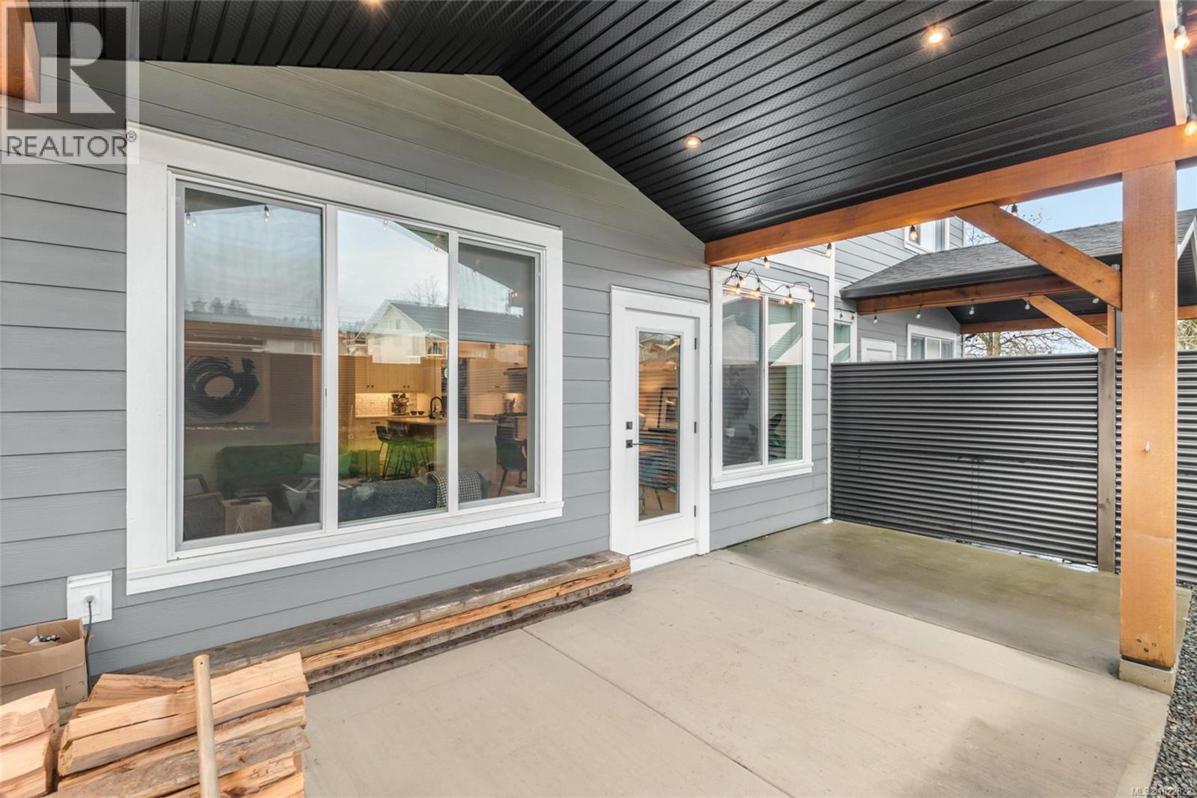 #C 3573 11TH AVE - 21