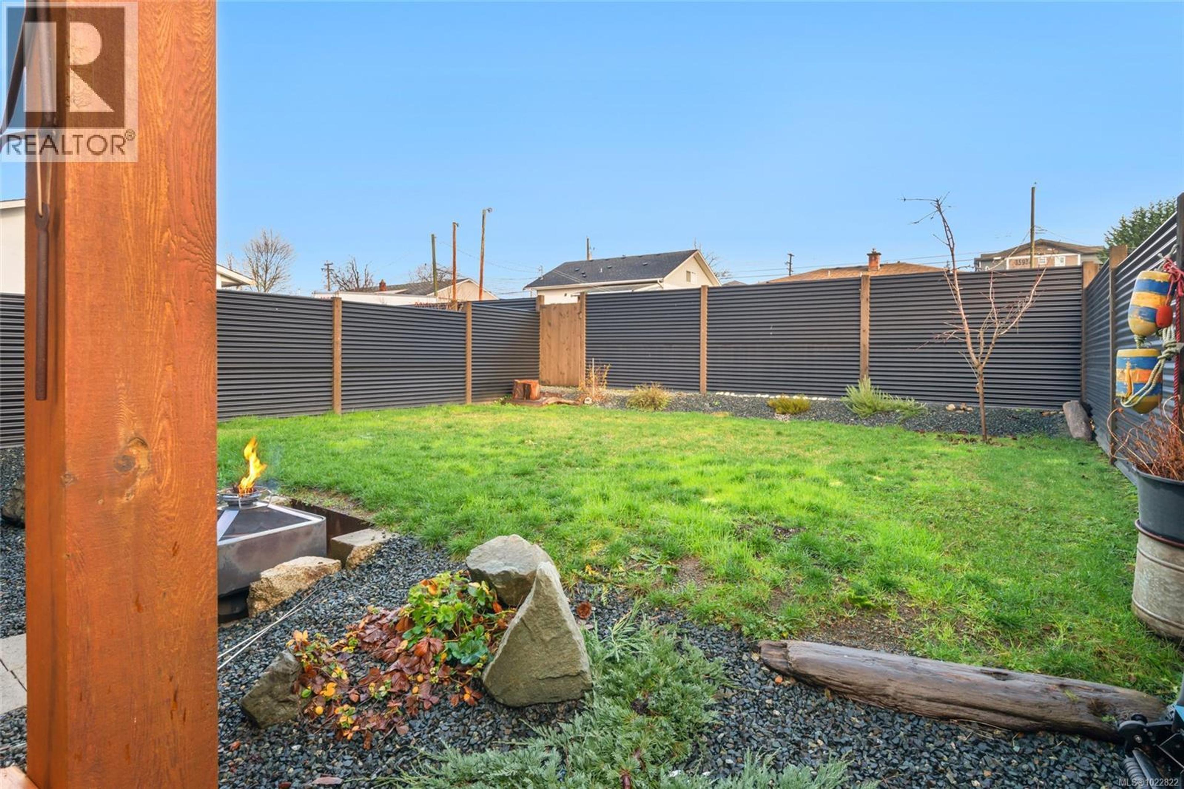 #C 3573 11TH AVE - 23