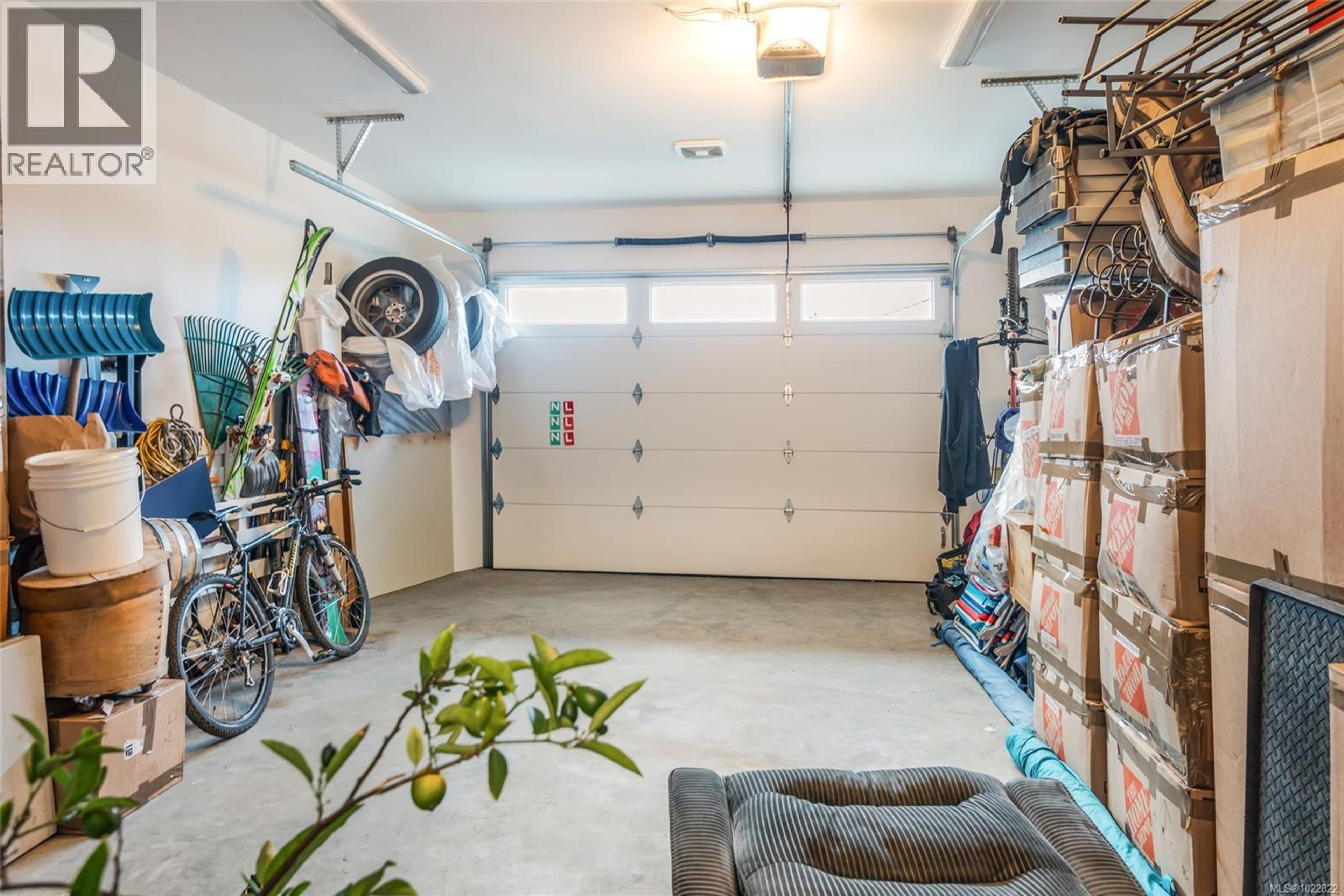 #C 3573 11TH AVE - 18