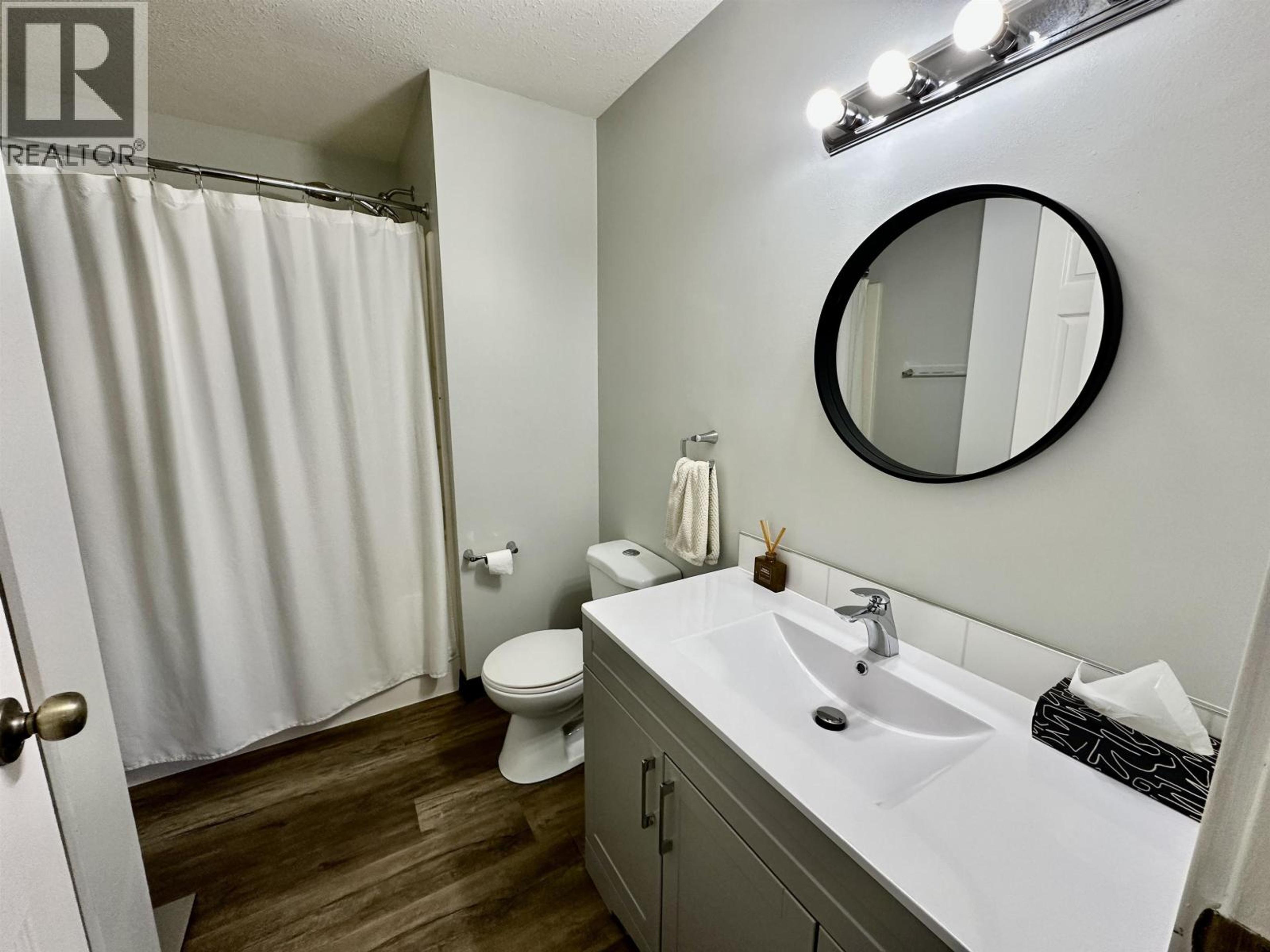 #B 8923 102 AVENUE - 18