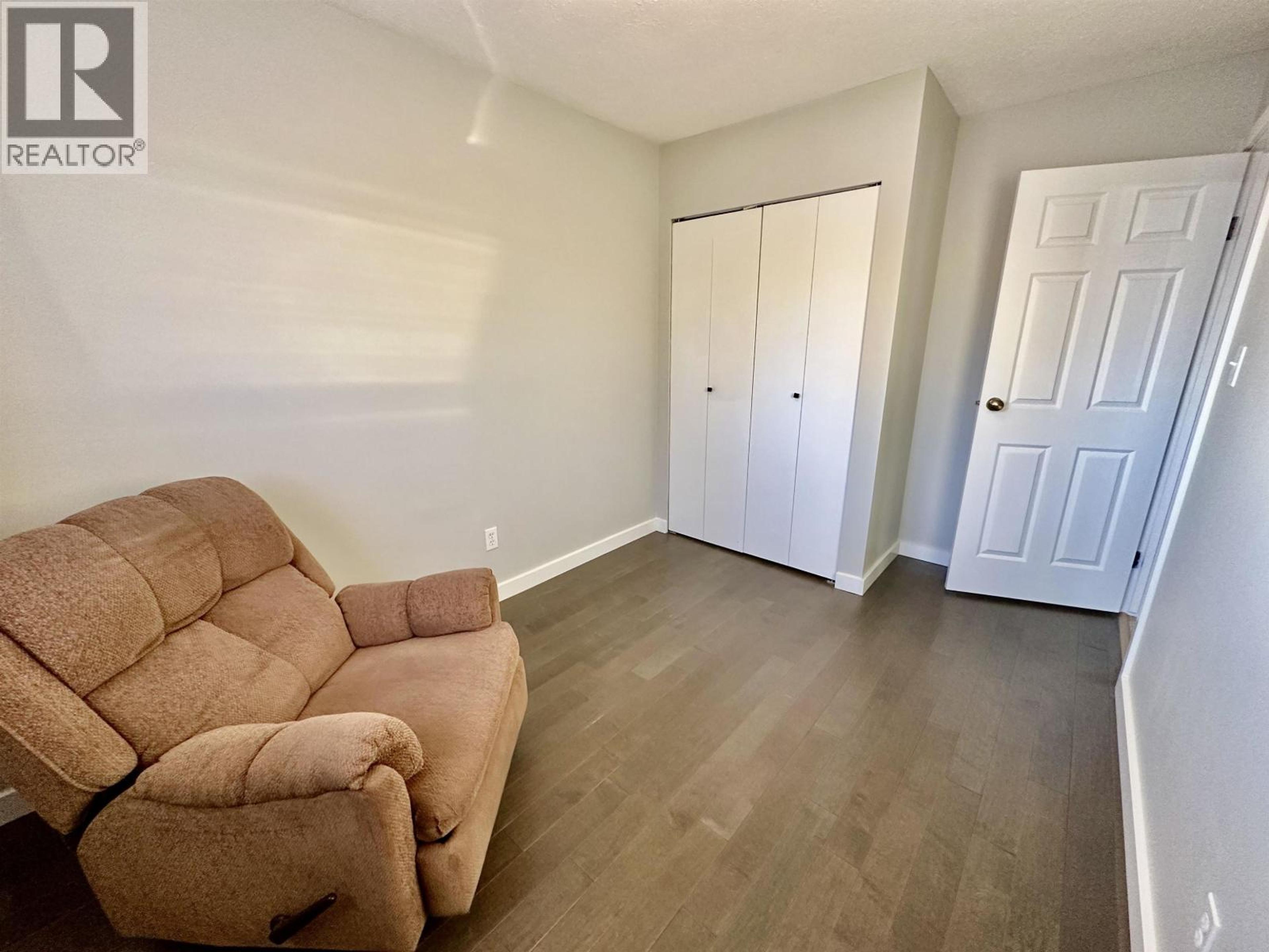 #B 8923 102 AVENUE - 21