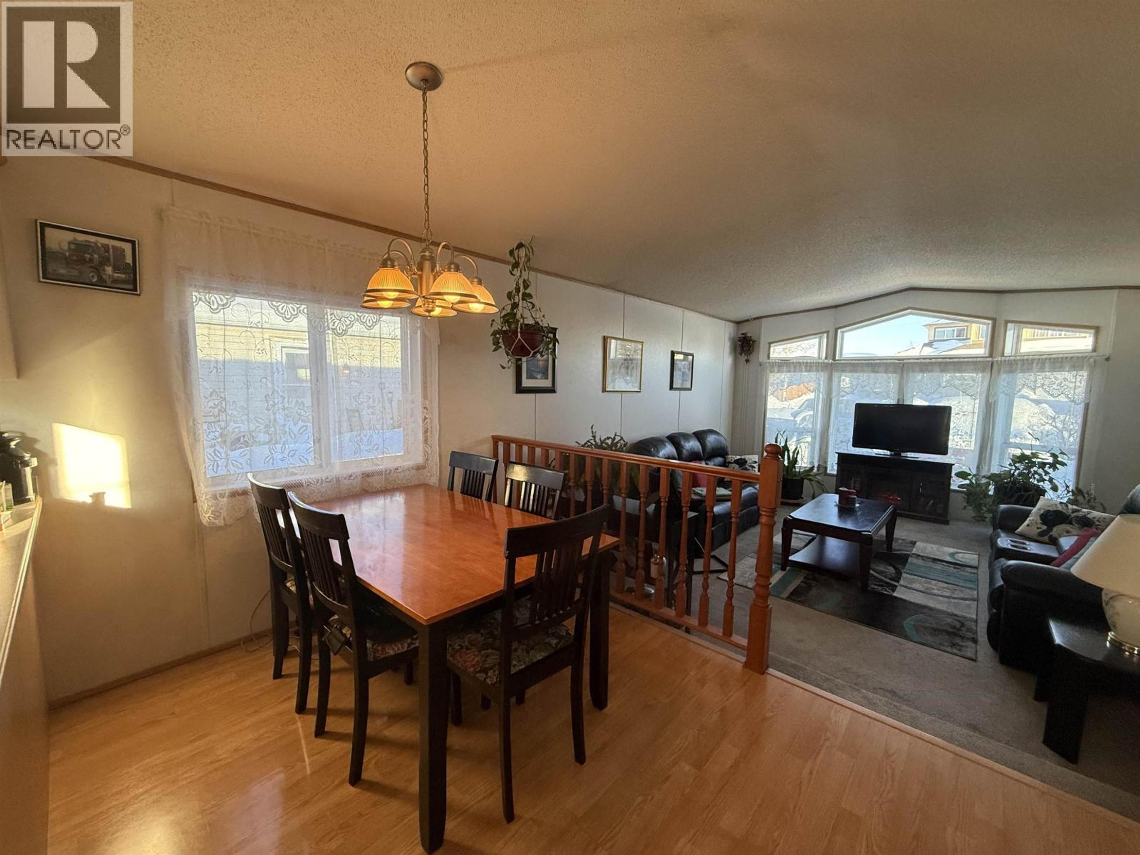 9020 75 STREET - Image 9