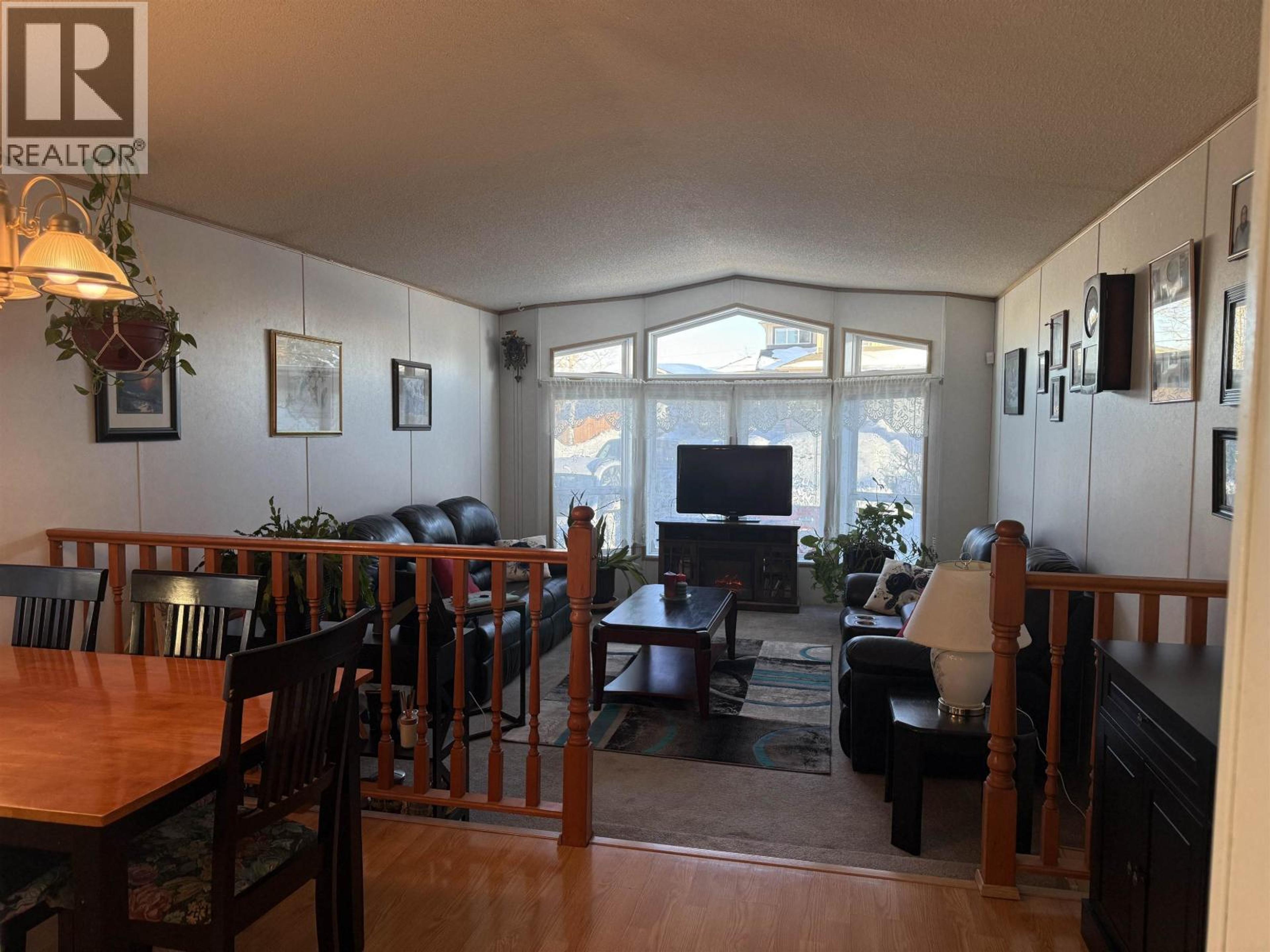 9020 75 STREET - Image 7