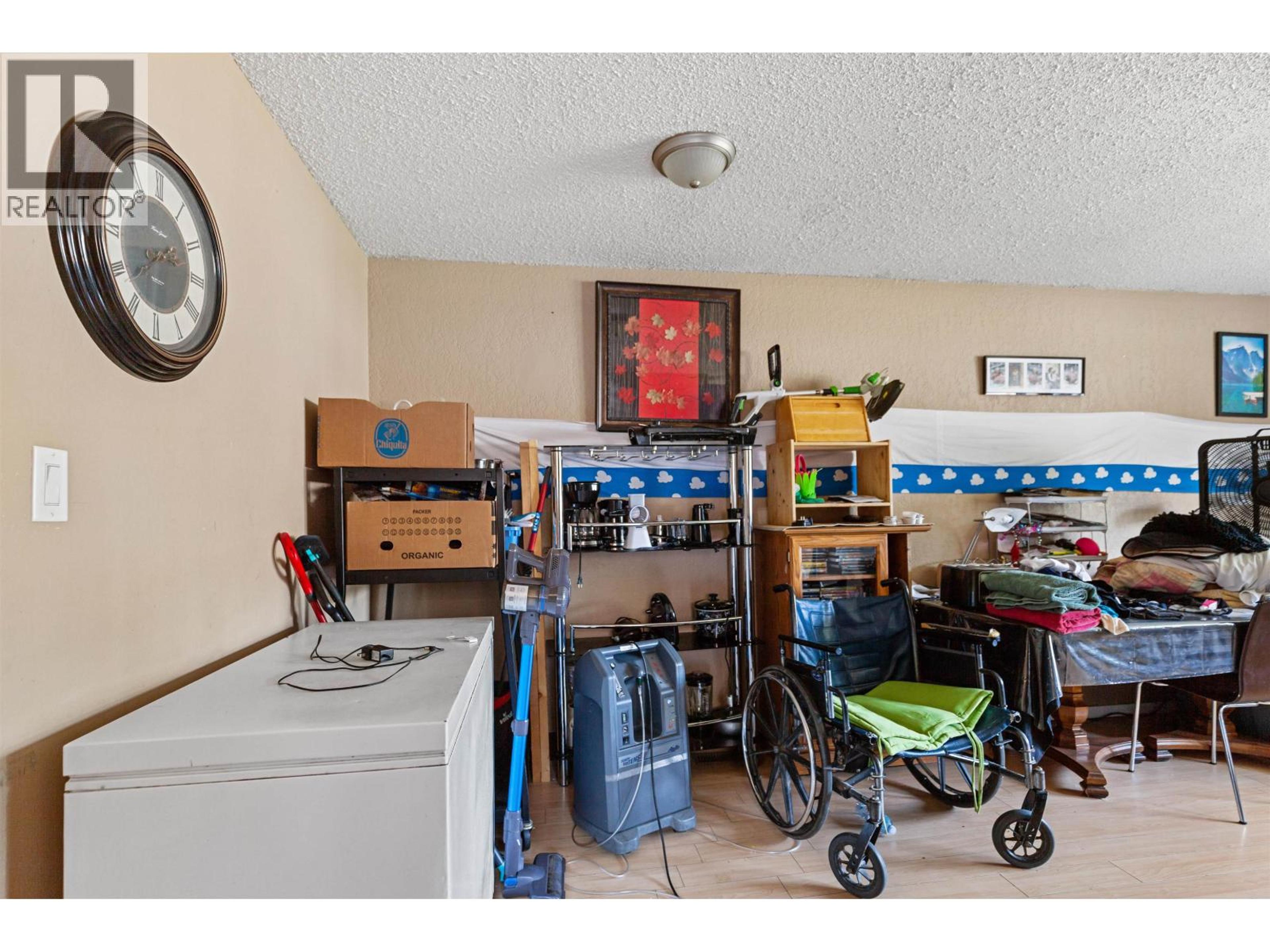 2637-2639 QUINCE STREET - 5