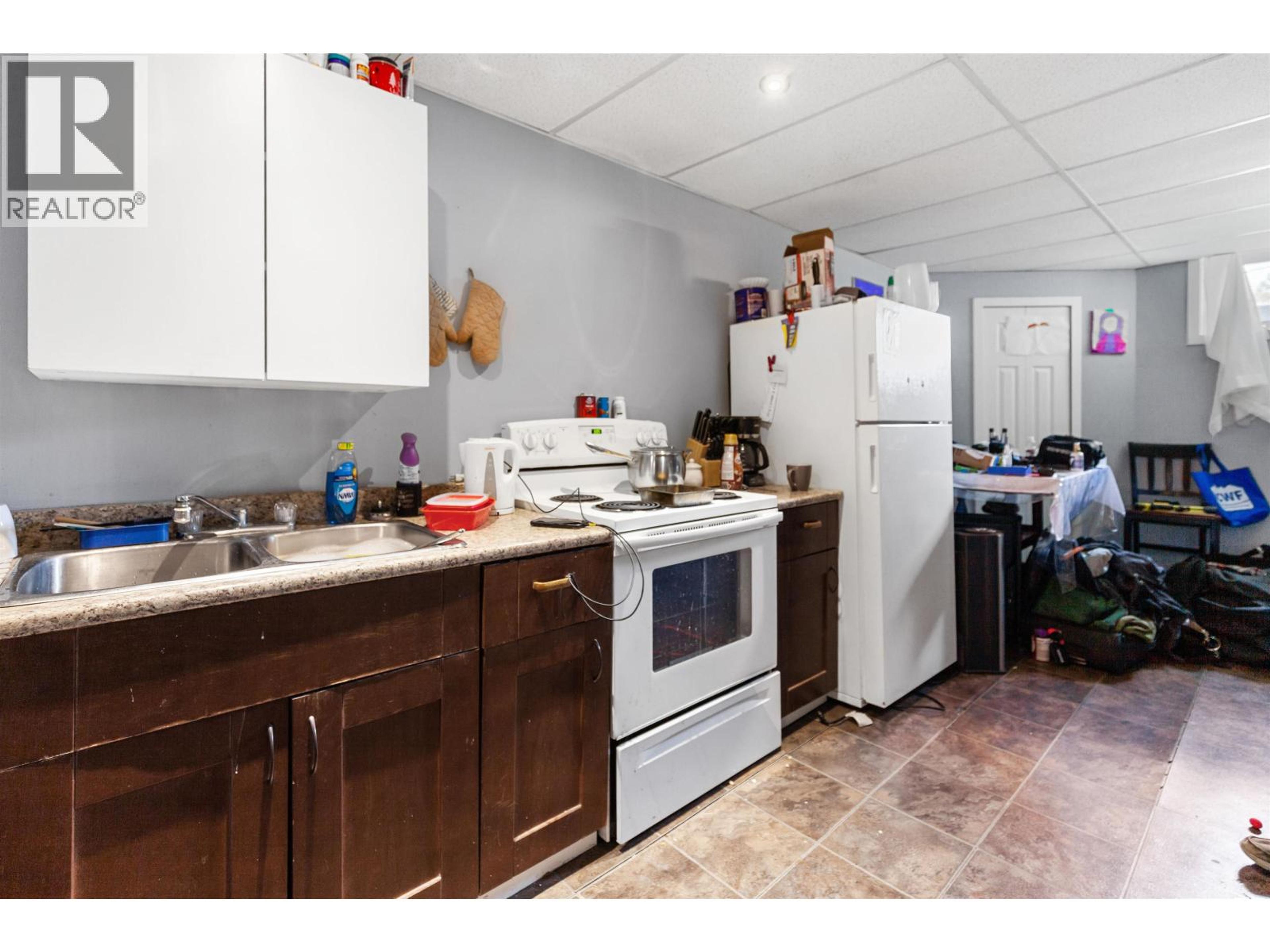 2637-2639 QUINCE STREET - 14