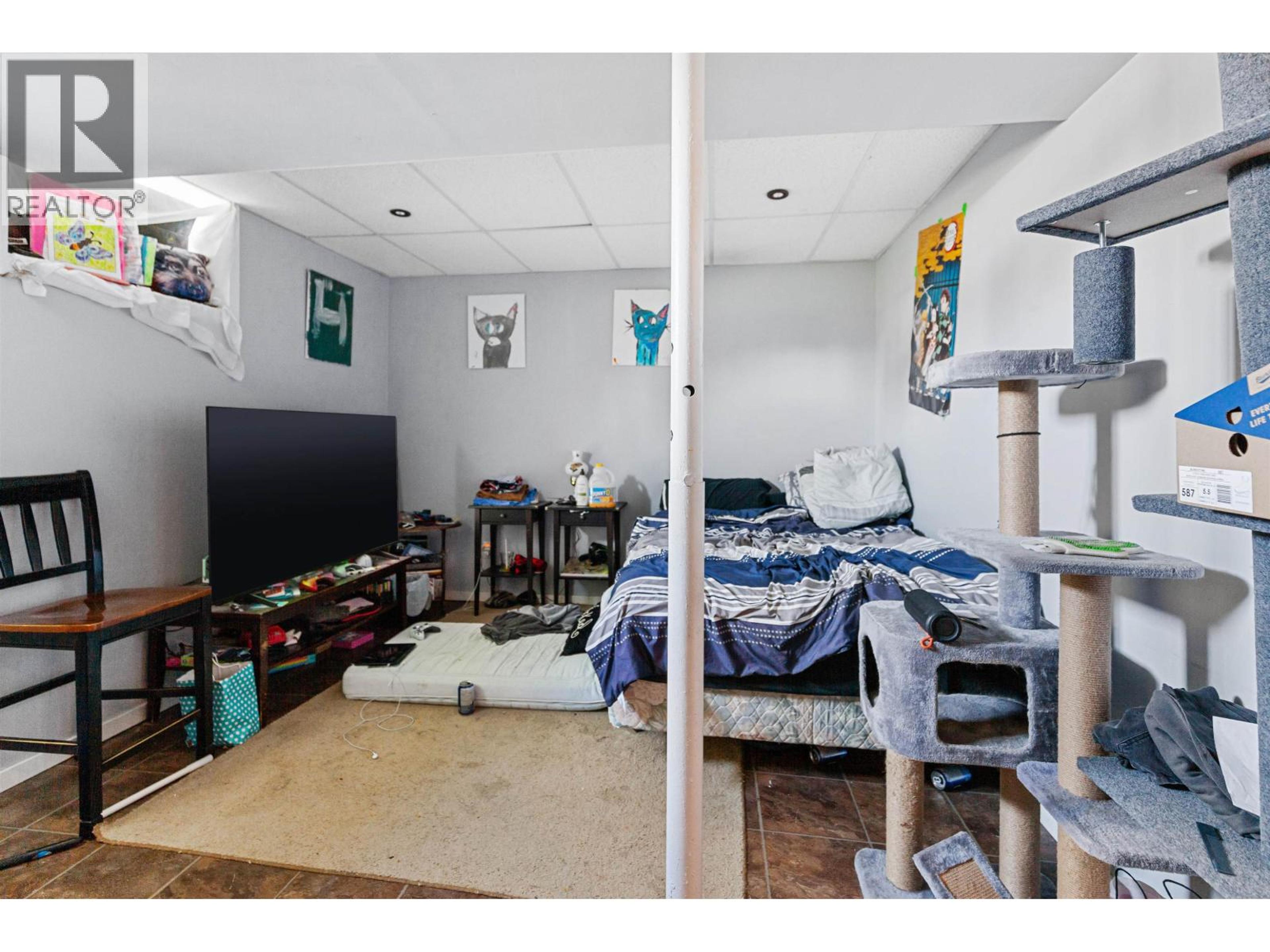 2637-2639 QUINCE STREET - 15