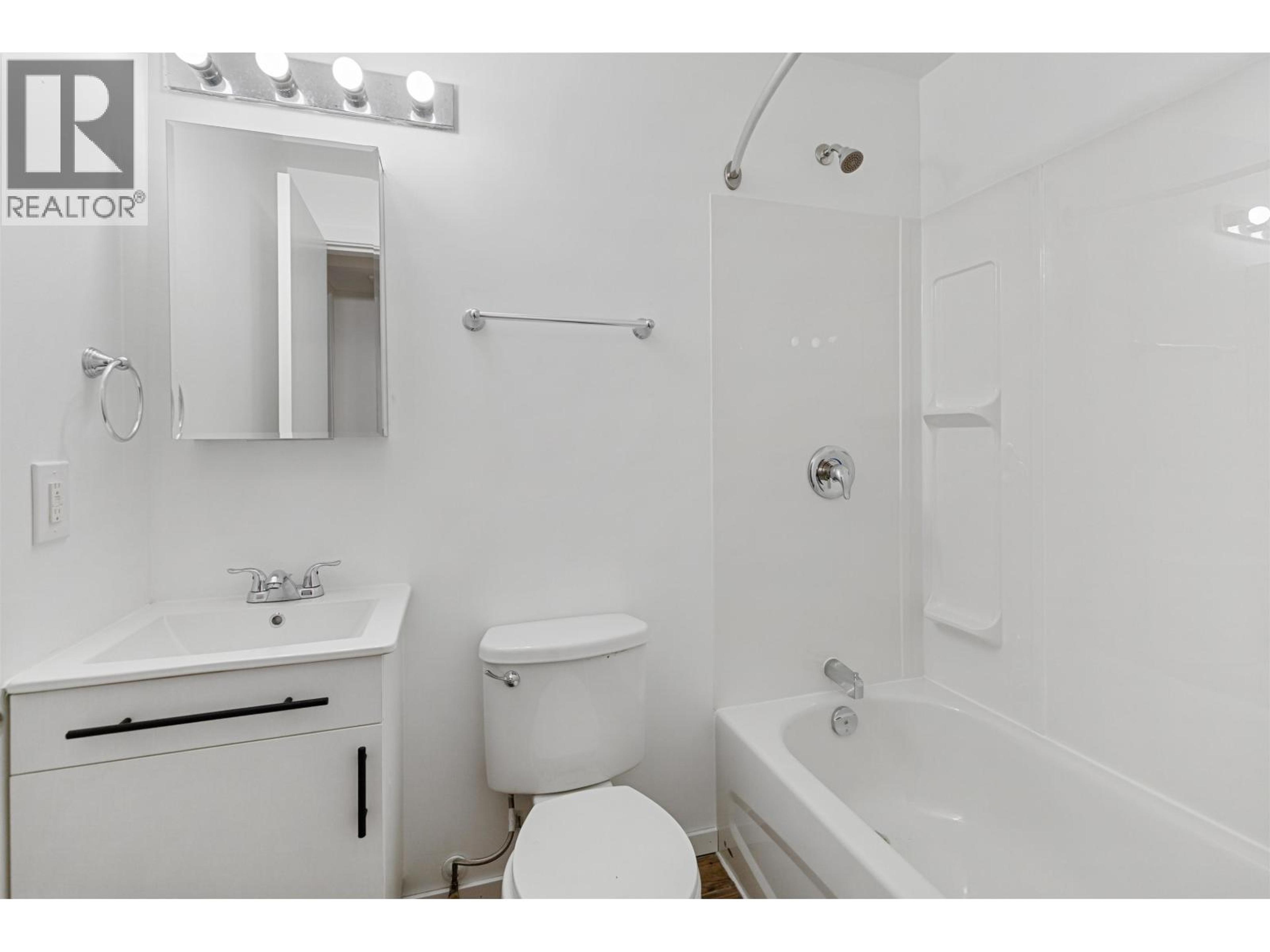 2637-2639 QUINCE STREET - 20