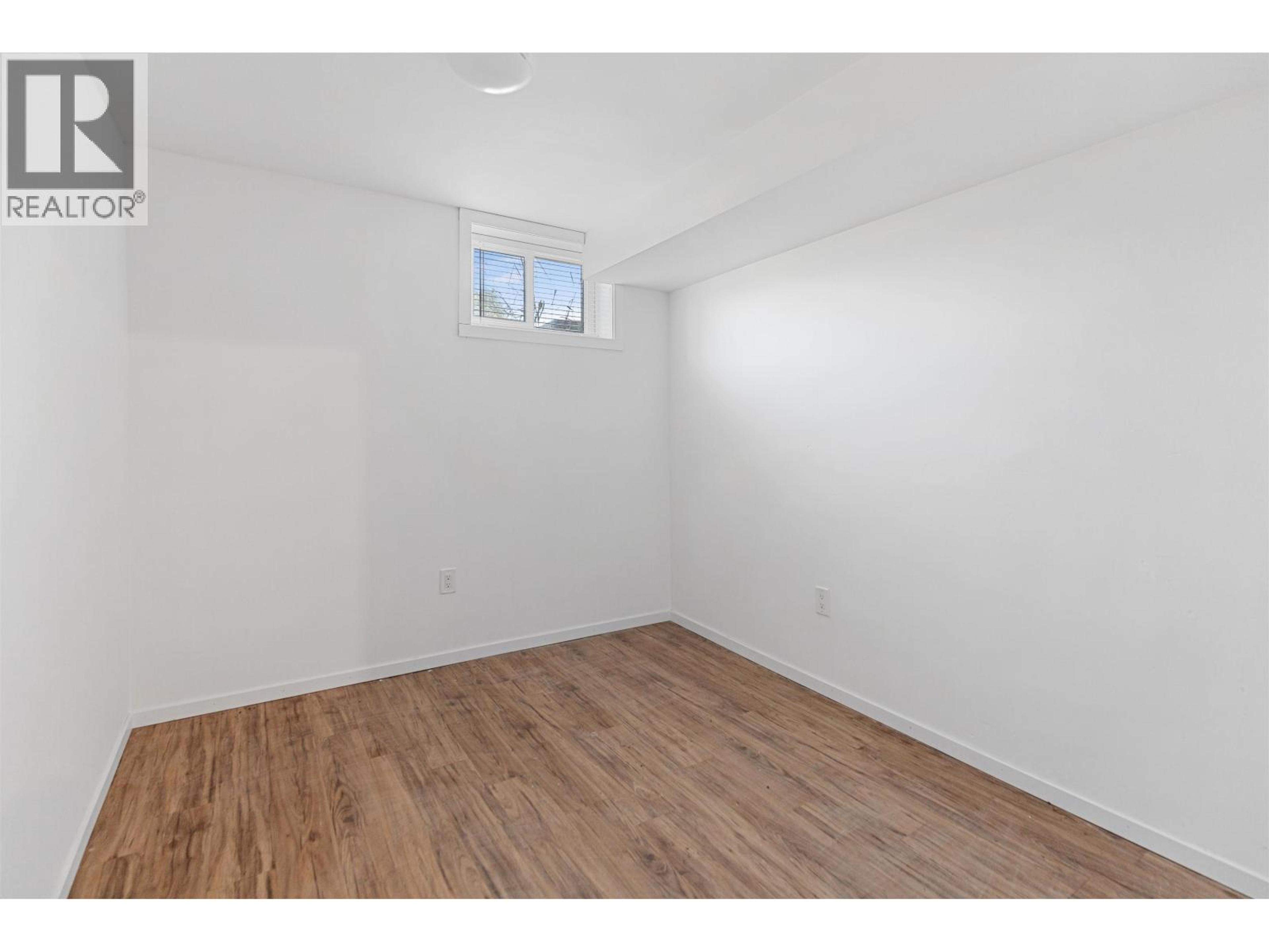 2637-2639 QUINCE STREET - 17