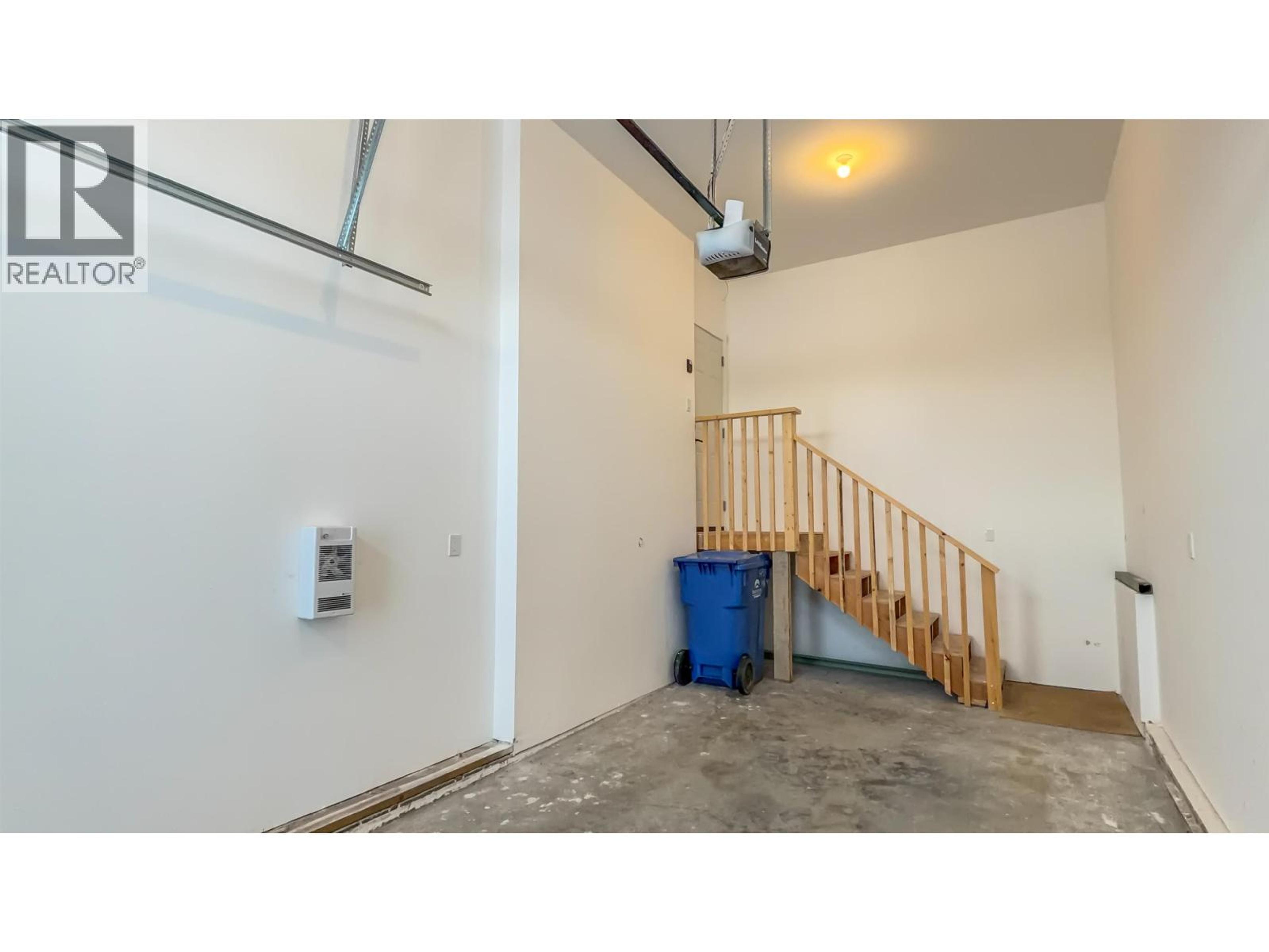 8424 81A STREET - 28