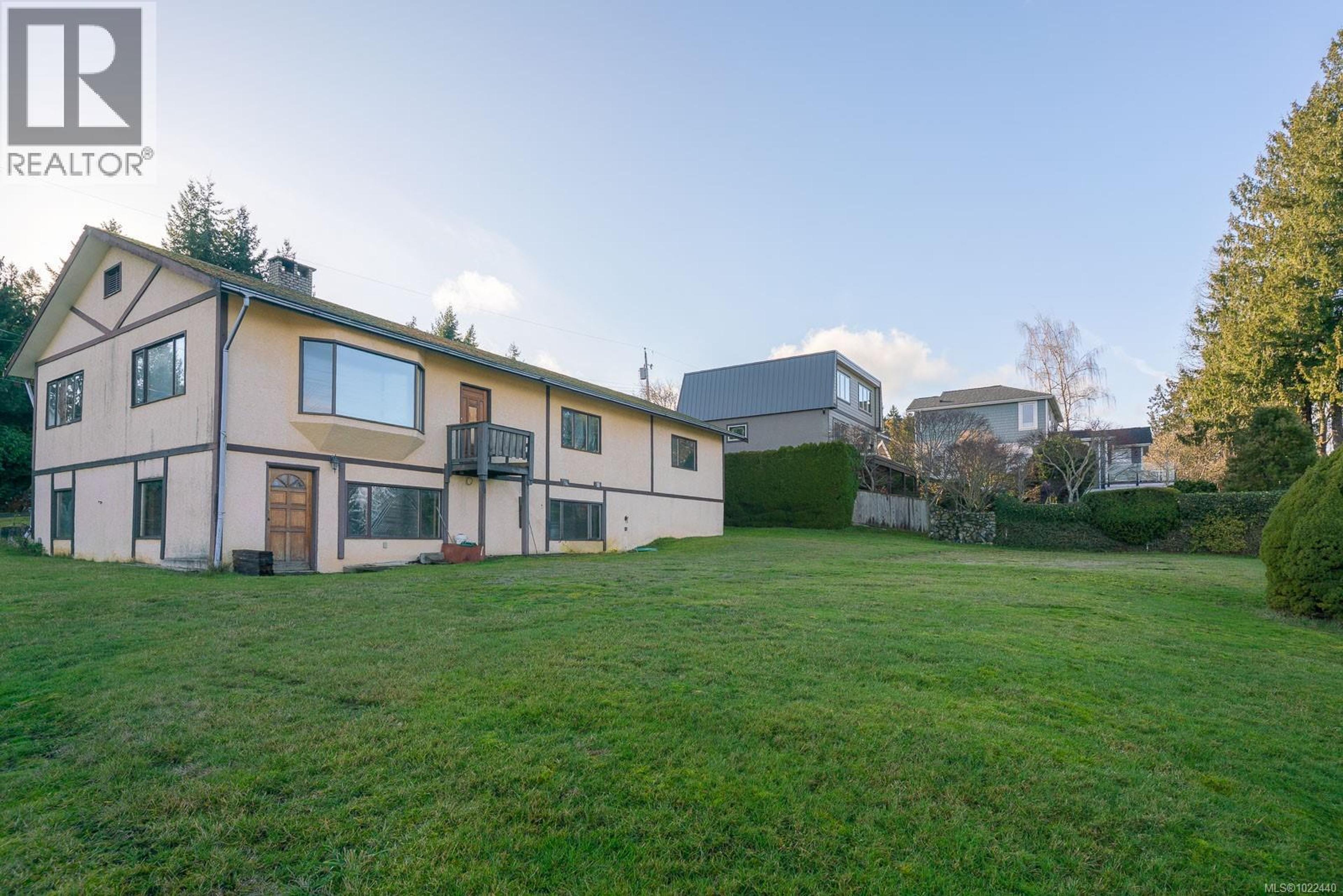 135 SUNNINGDALE RD W - 19